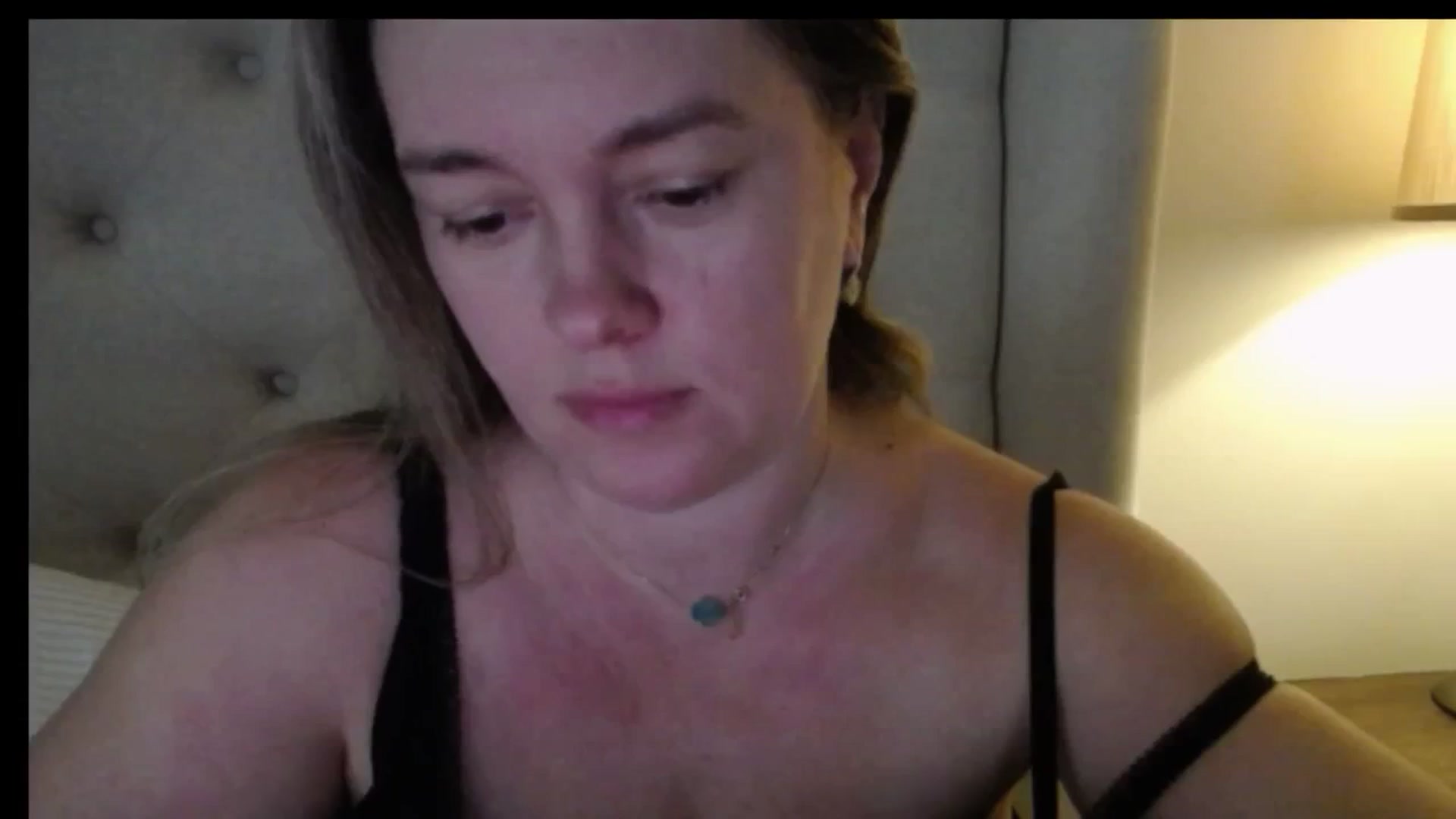 Gallery image thumbnail from J0llye's myfreecams stream on, 02/03/2026, 17:03 image 2 of 20