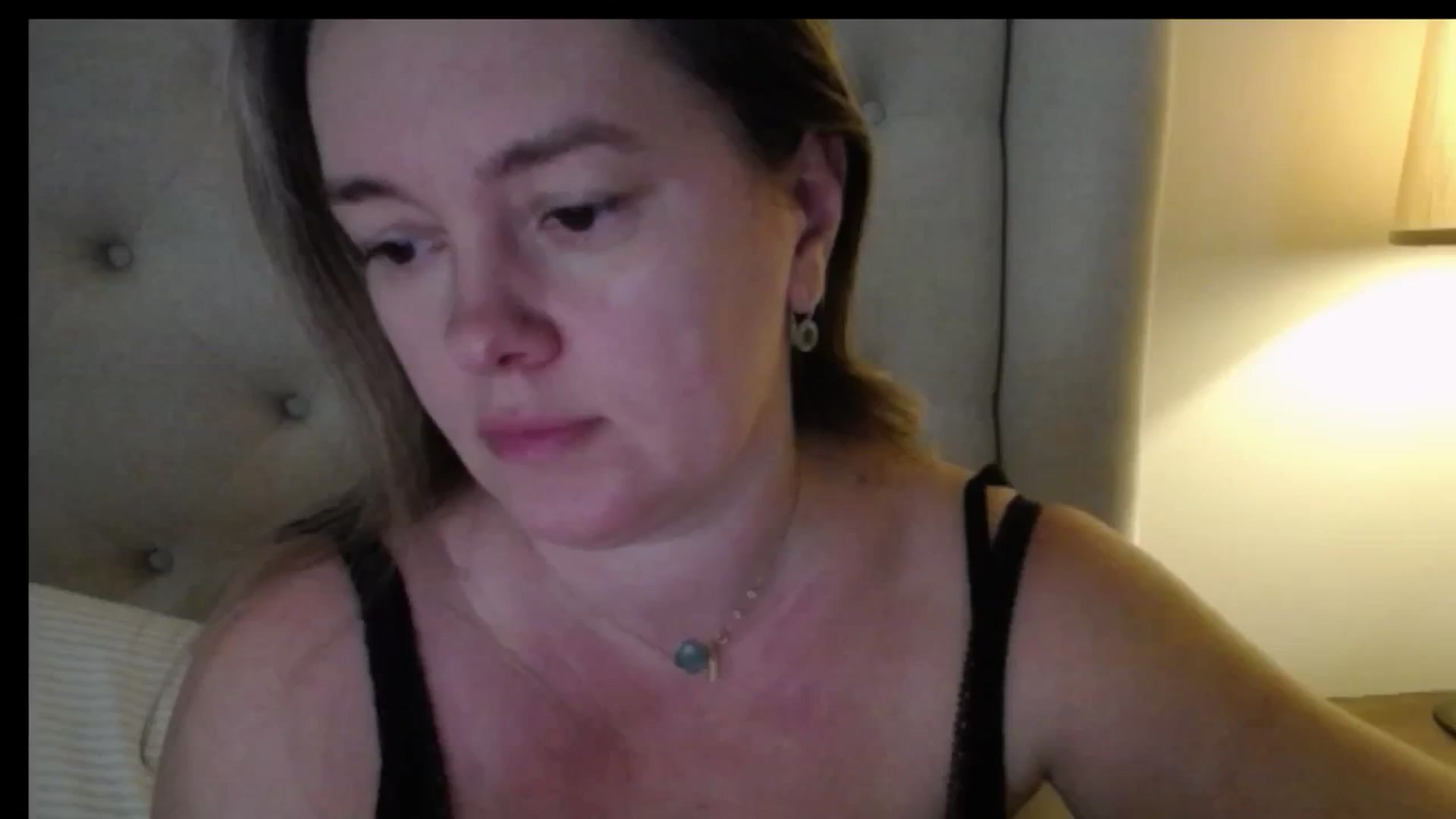 Gallery image thumbnail from J0llye's myfreecams stream on, 02/03/2026, 17:03 image 6 of 20