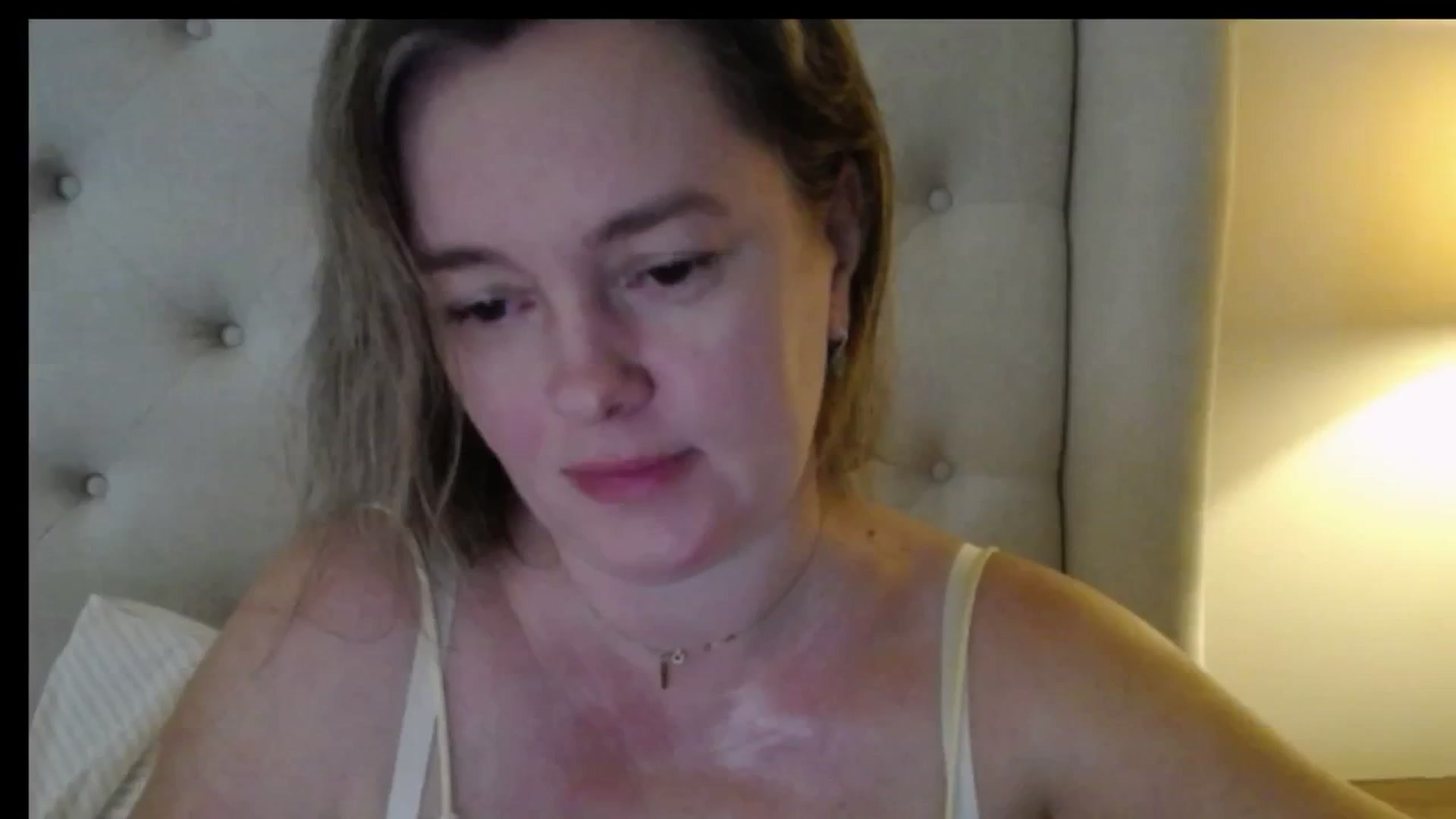 Gallery image thumbnail from J0llye's myfreecams stream on, 02/04/2026, 17:05 image 1 of 20