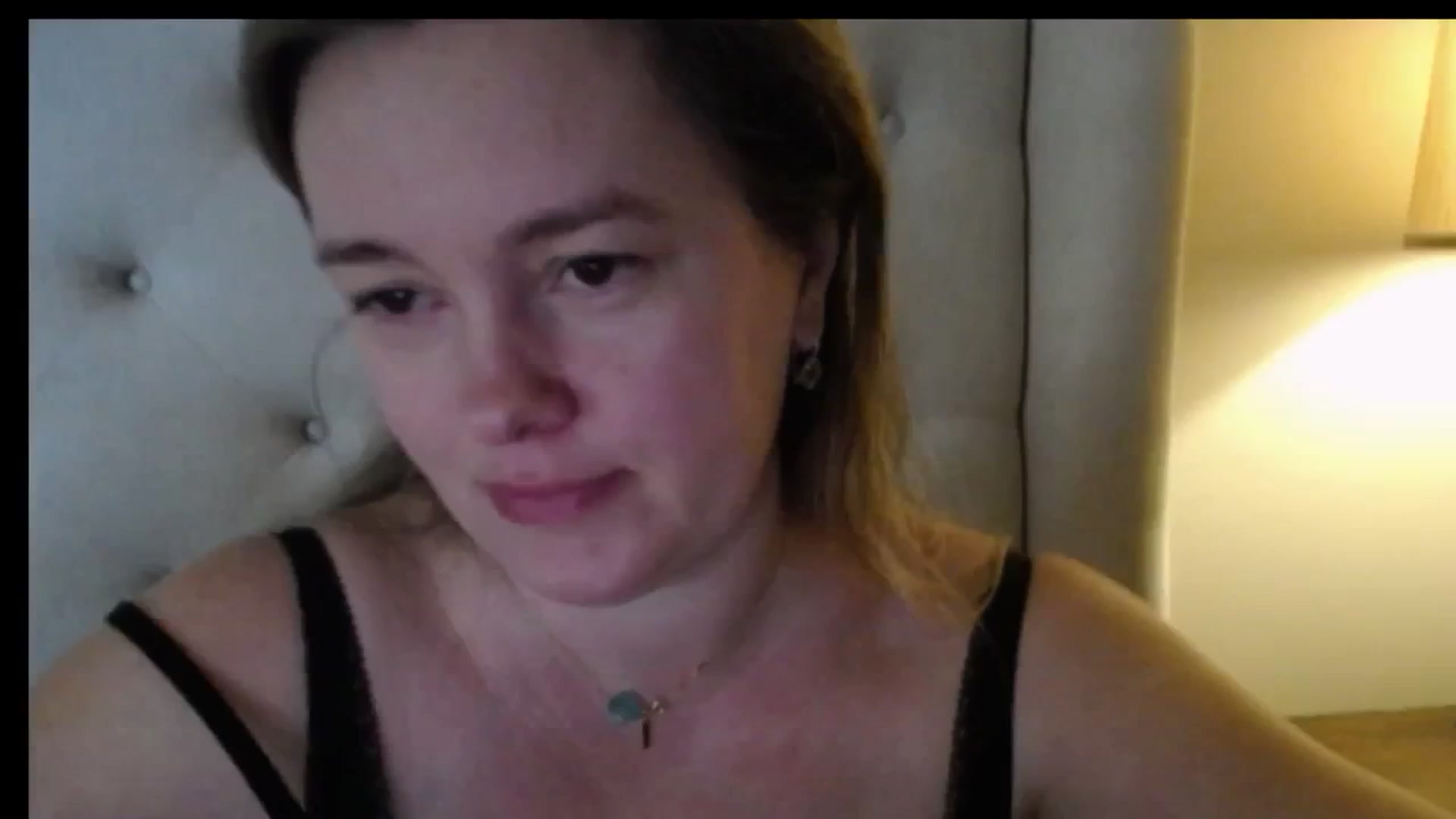 Gallery image thumbnail from J0llye's myfreecams stream on, 02/08/2026, 20:39 image 13 of 20