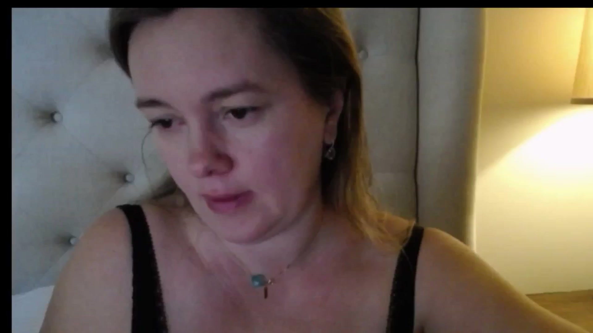Gallery image thumbnail from J0llye's myfreecams stream on, 02/08/2026, 20:39 image 12 of 20