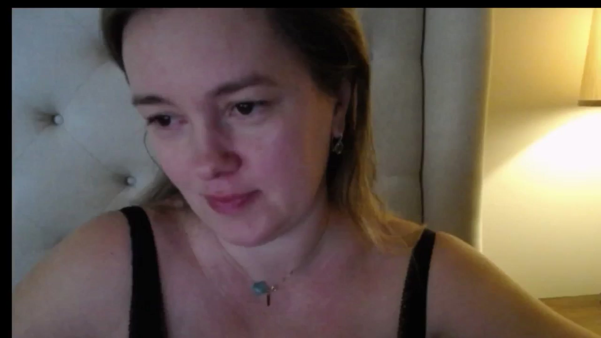 Gallery image thumbnail from J0llye's myfreecams stream on, 02/08/2026, 20:39 image 9 of 20