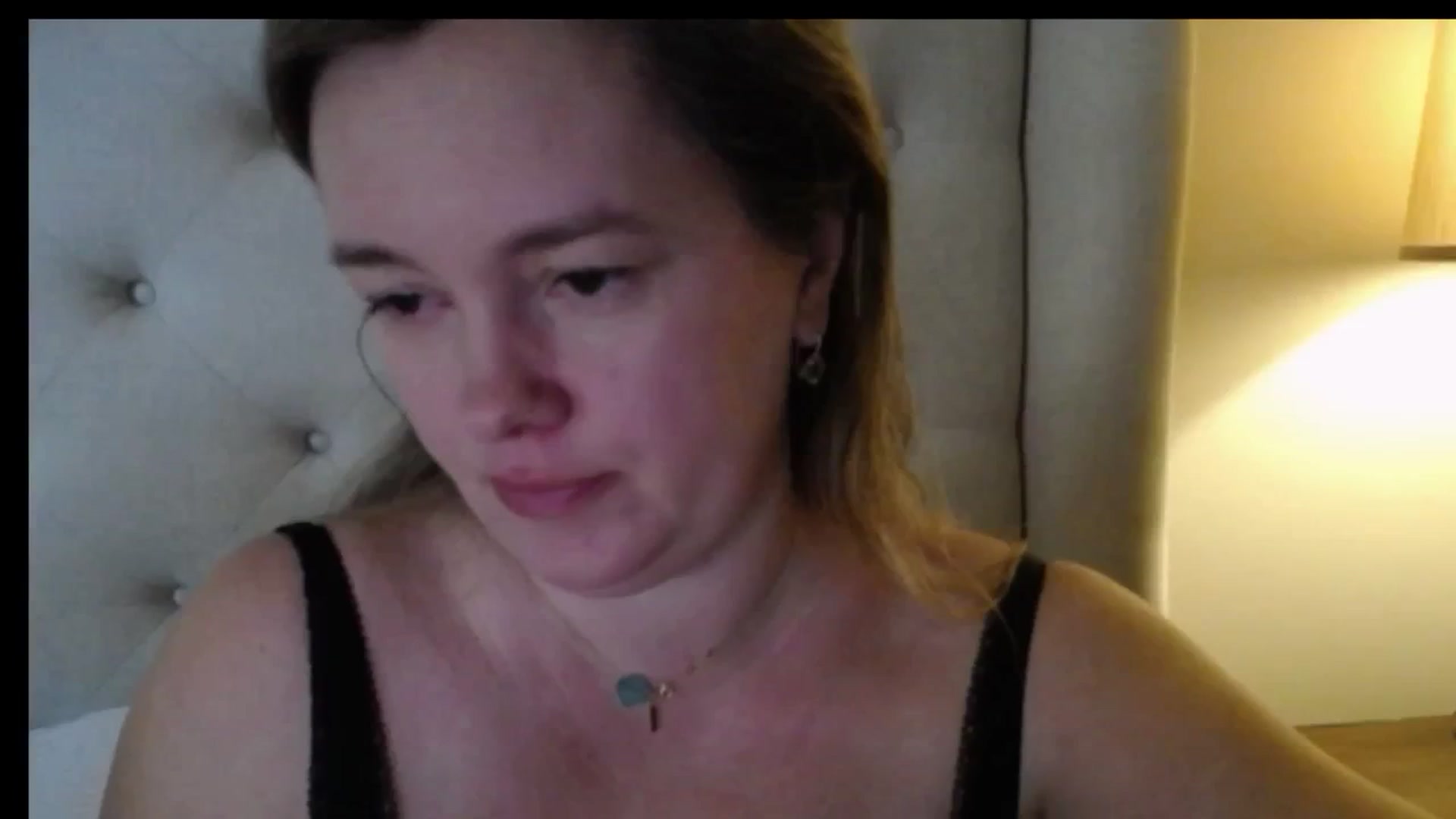 Gallery image thumbnail from J0llye's myfreecams stream on, 02/08/2026, 20:39 image 10 of 20