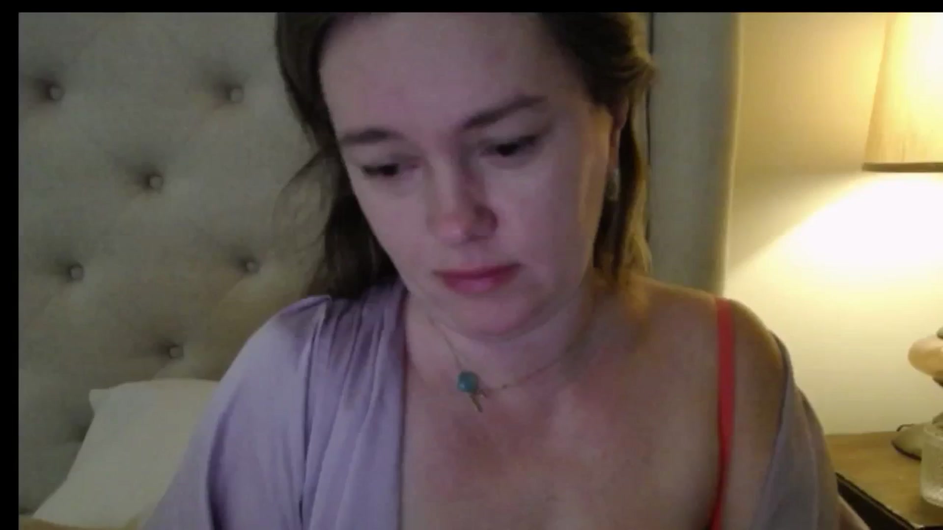 Gallery image thumbnail from J0llye's myfreecams stream on, 02/09/2026, 17:18 image 6 of 20