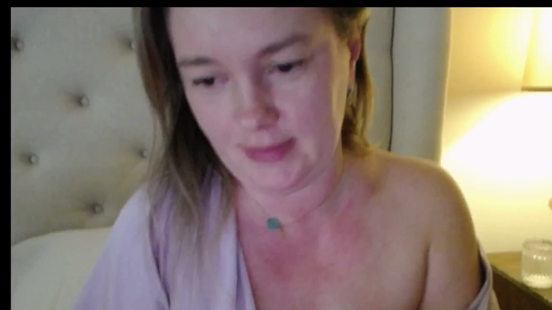 Gallery image thumbnail from J0llye's myfreecams stream on, 02/09/2026, 20:38 image 17 of 20