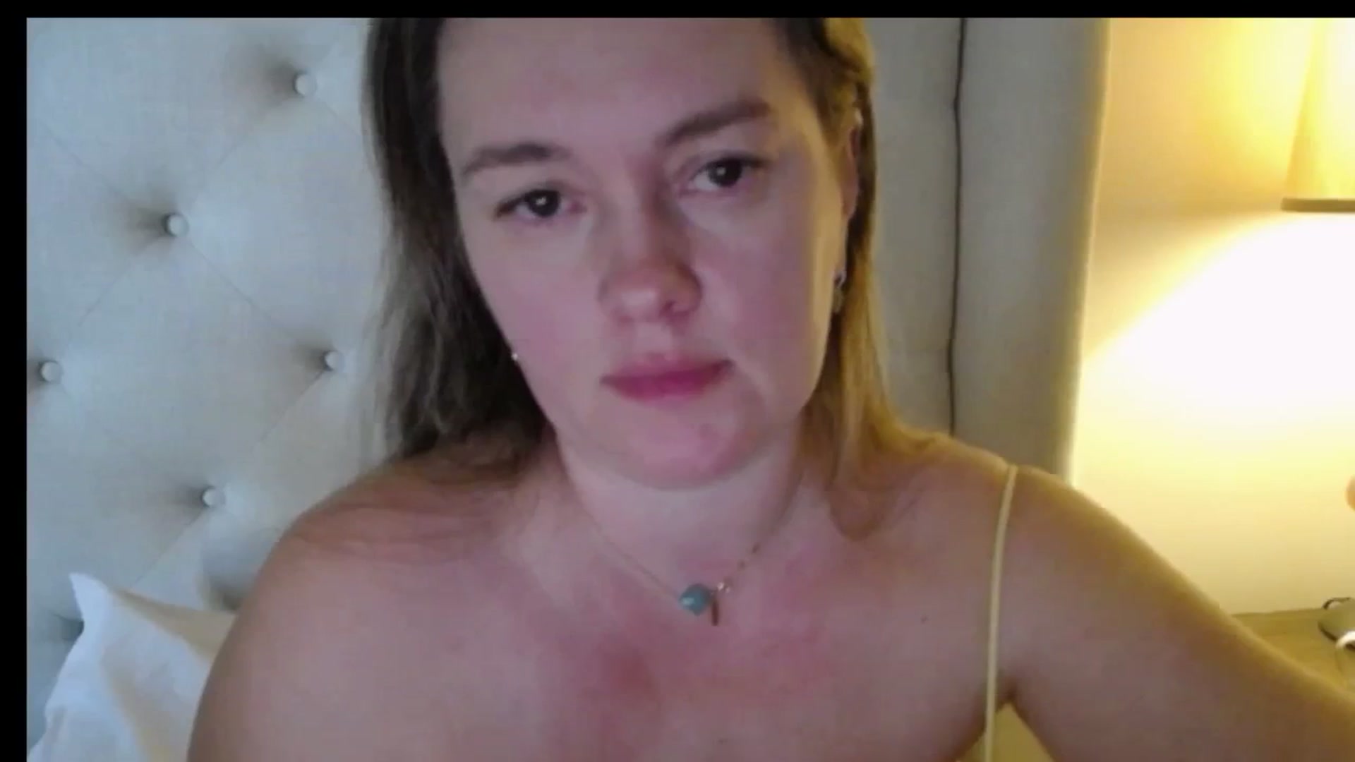 Gallery image thumbnail from J0llye's myfreecams stream on, 02/10/2026, 20:38 image 12 of 20