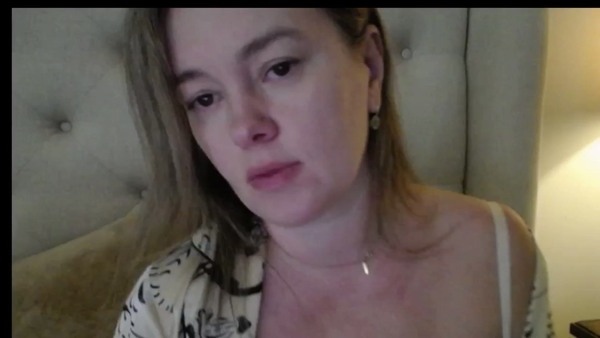 Gallery image thumbnail from J0llye's myfreecams stream on, 02/13/2026, 17:21 image 9 of 20