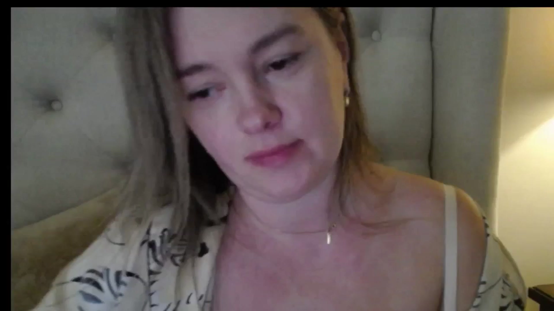 Gallery image thumbnail from J0llye's myfreecams stream on, 02/13/2026, 17:21 image 11 of 20