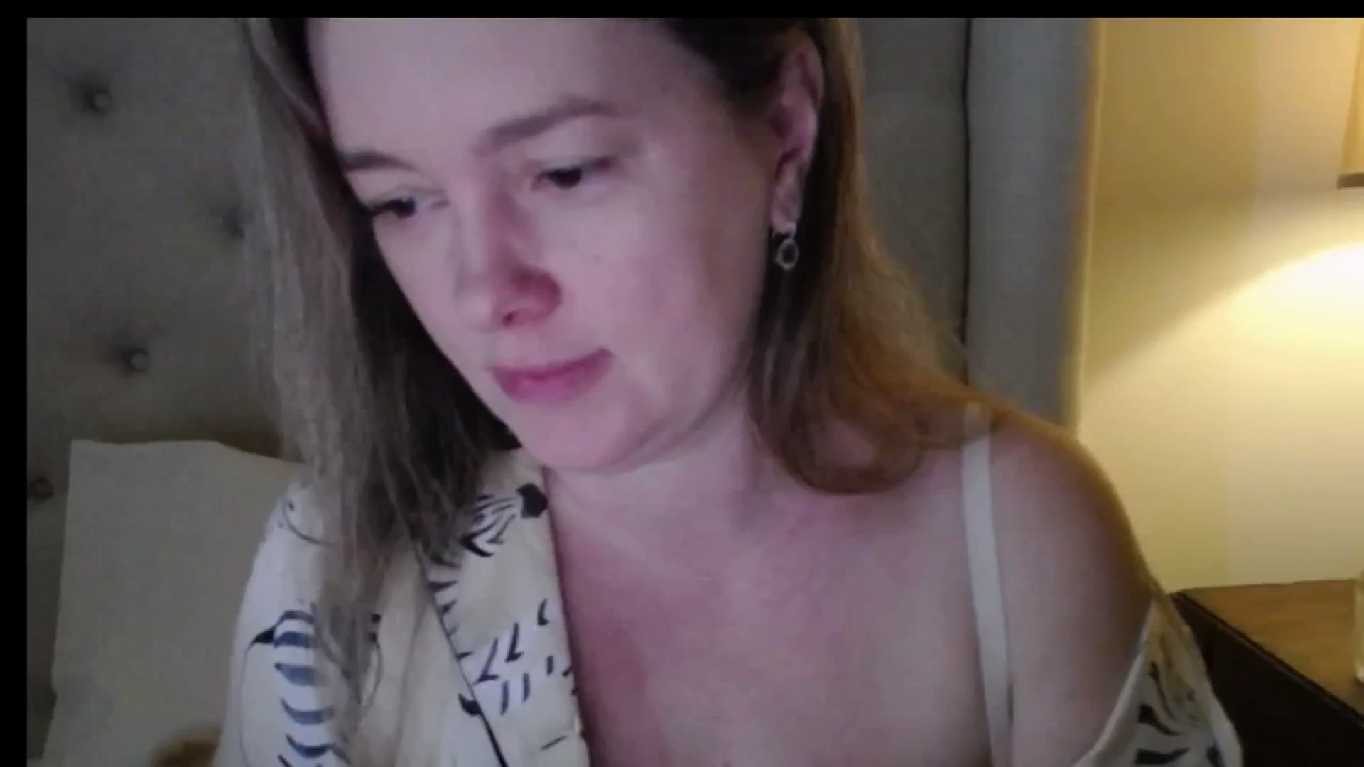 Gallery image thumbnail from J0llye's myfreecams stream on, 02/23/2026, 16:54 image 5 of 20