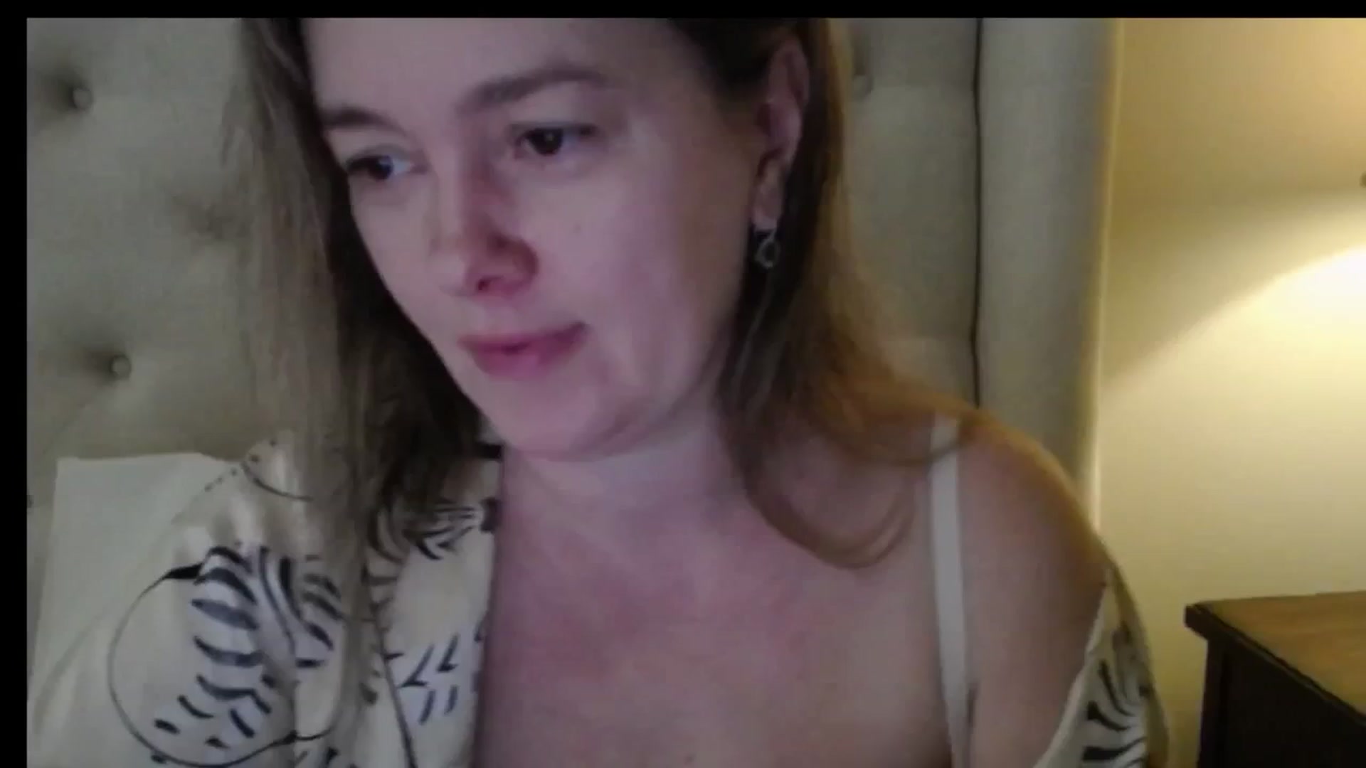 Gallery image thumbnail from J0llye's myfreecams stream on, 02/23/2026, 16:54 image 7 of 20