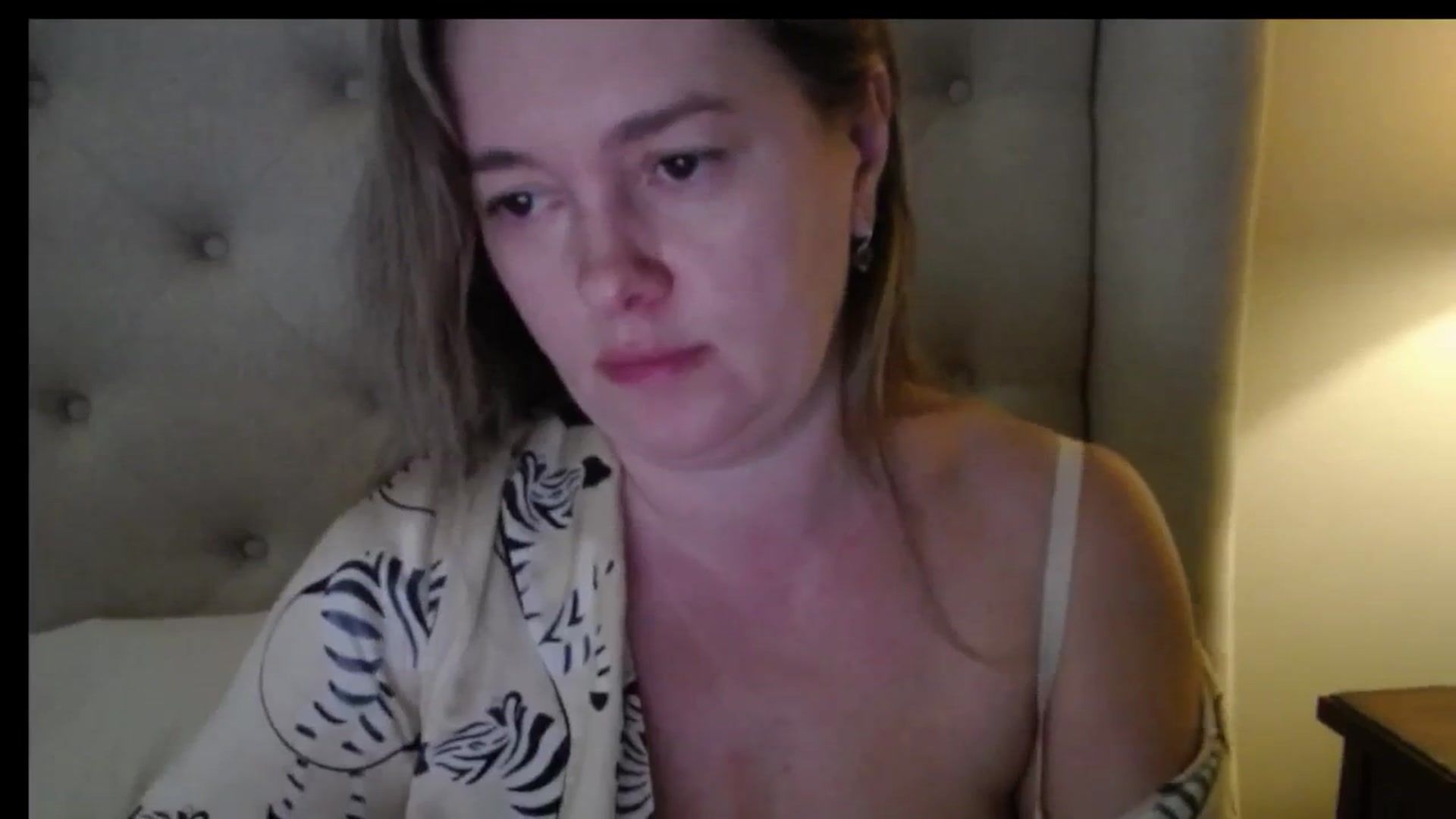 Gallery image thumbnail from J0llye's myfreecams stream on, 02/23/2026, 17:01 image 4 of 20
