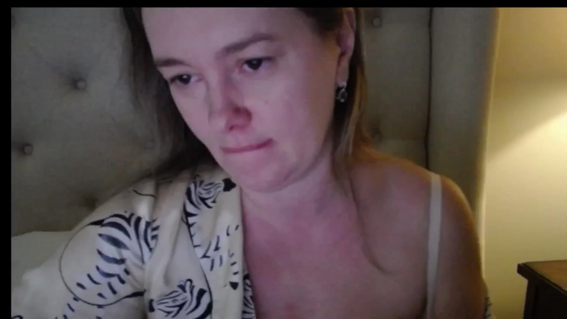 Gallery image thumbnail from J0llye's myfreecams stream on, 02/23/2026, 17:01 image 7 of 20