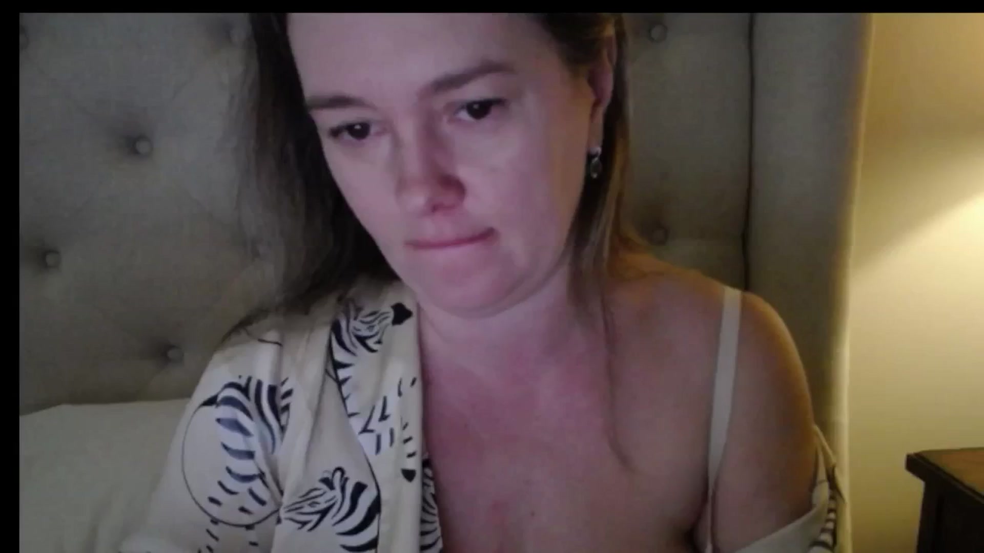 Gallery image thumbnail from J0llye's myfreecams stream on, 02/23/2026, 17:01 image 12 of 20