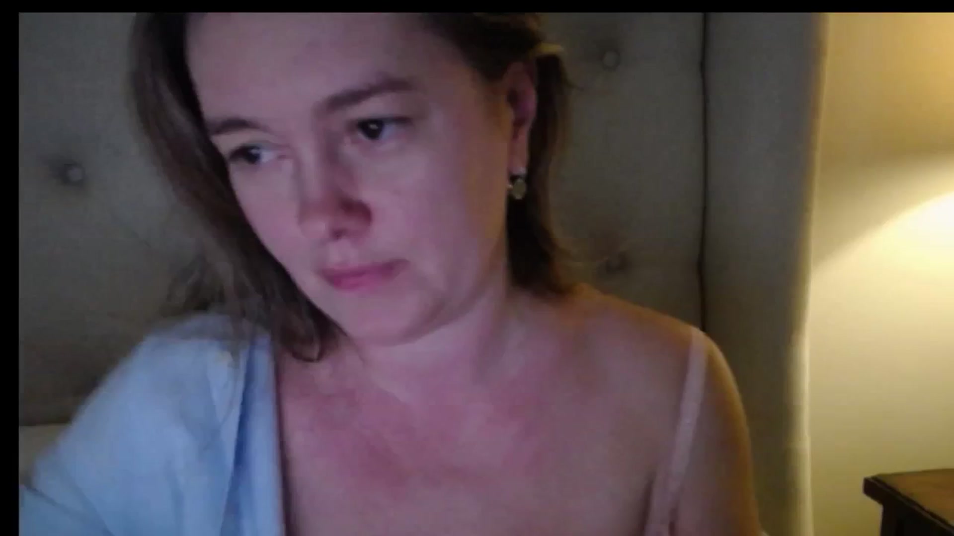 Gallery image thumbnail from J0llye's myfreecams stream on, 02/26/2026, 17:36 image 17 of 20