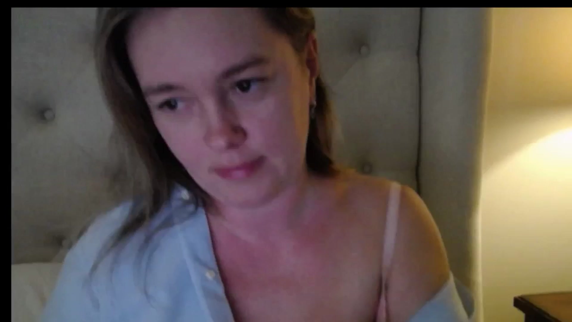 Gallery image thumbnail from J0llye's myfreecams stream on, 02/26/2026, 17:36 image 6 of 20