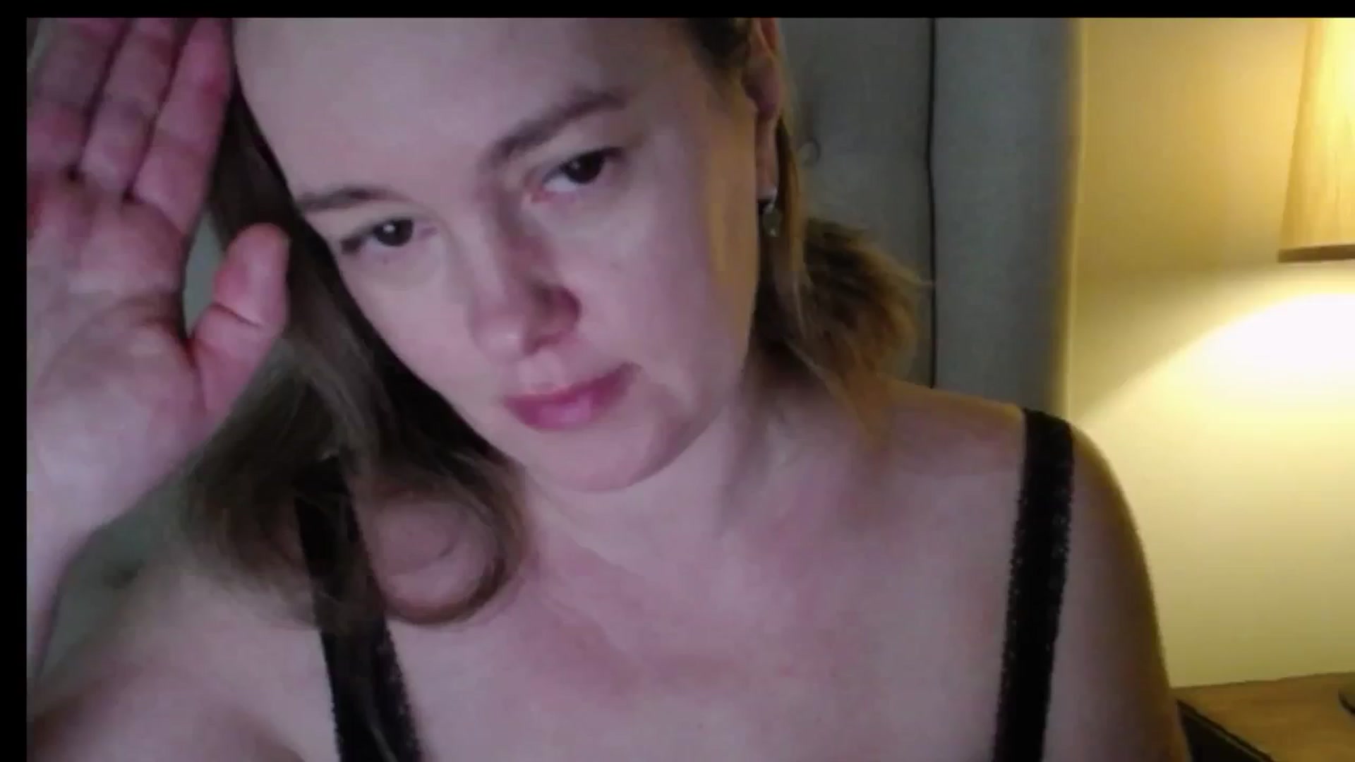 Gallery image thumbnail from J0llye's myfreecams stream on, 03/03/2026, 16:25 image 3 of 20