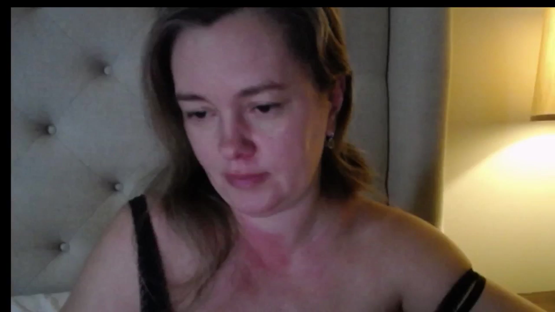 Gallery image thumbnail from J0llye's myfreecams stream on, 03/03/2026, 16:25 image 19 of 20