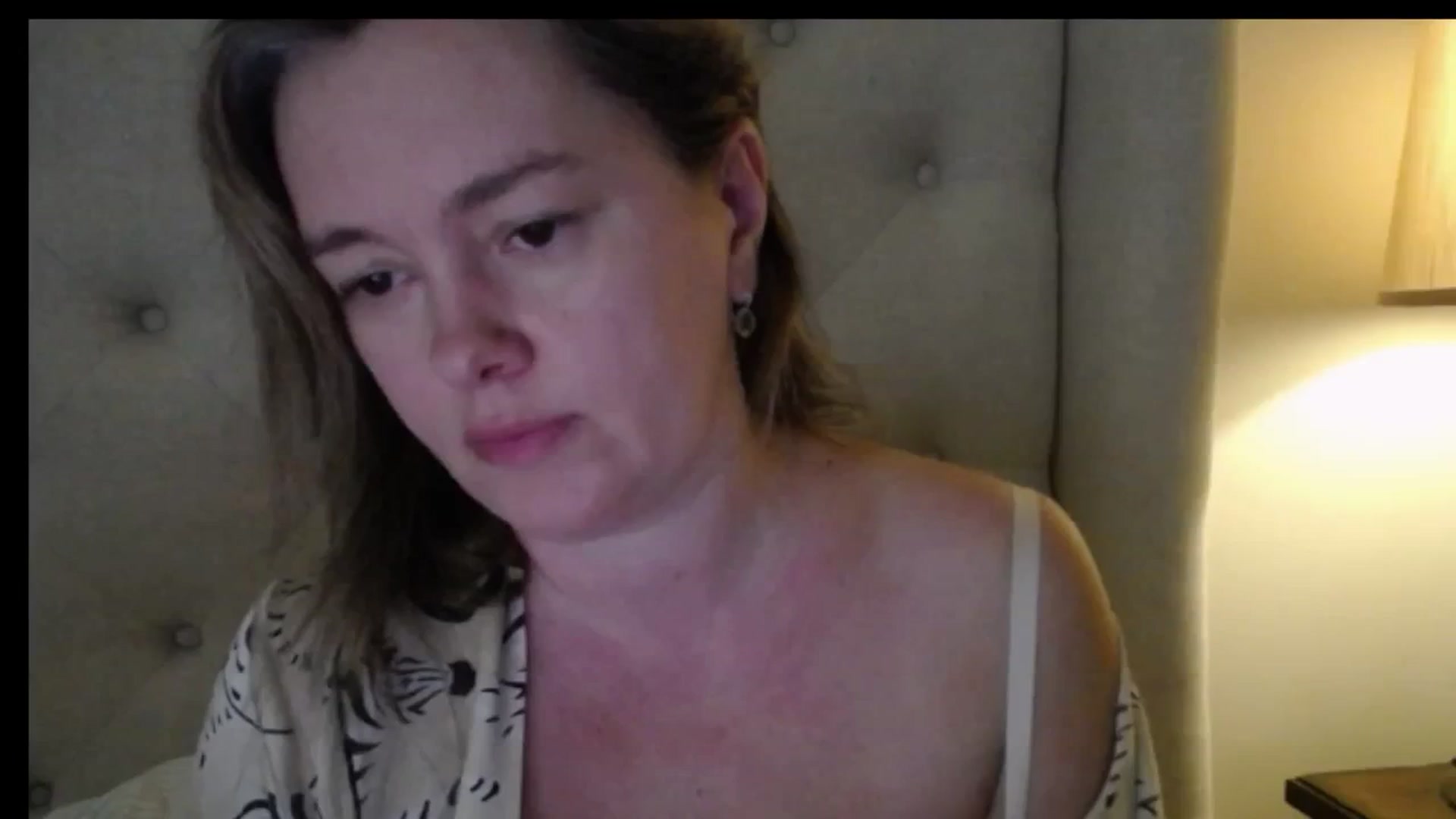 Gallery image thumbnail from J0llye's myfreecams stream on, 03/06/2026, 17:05 image 18 of 20