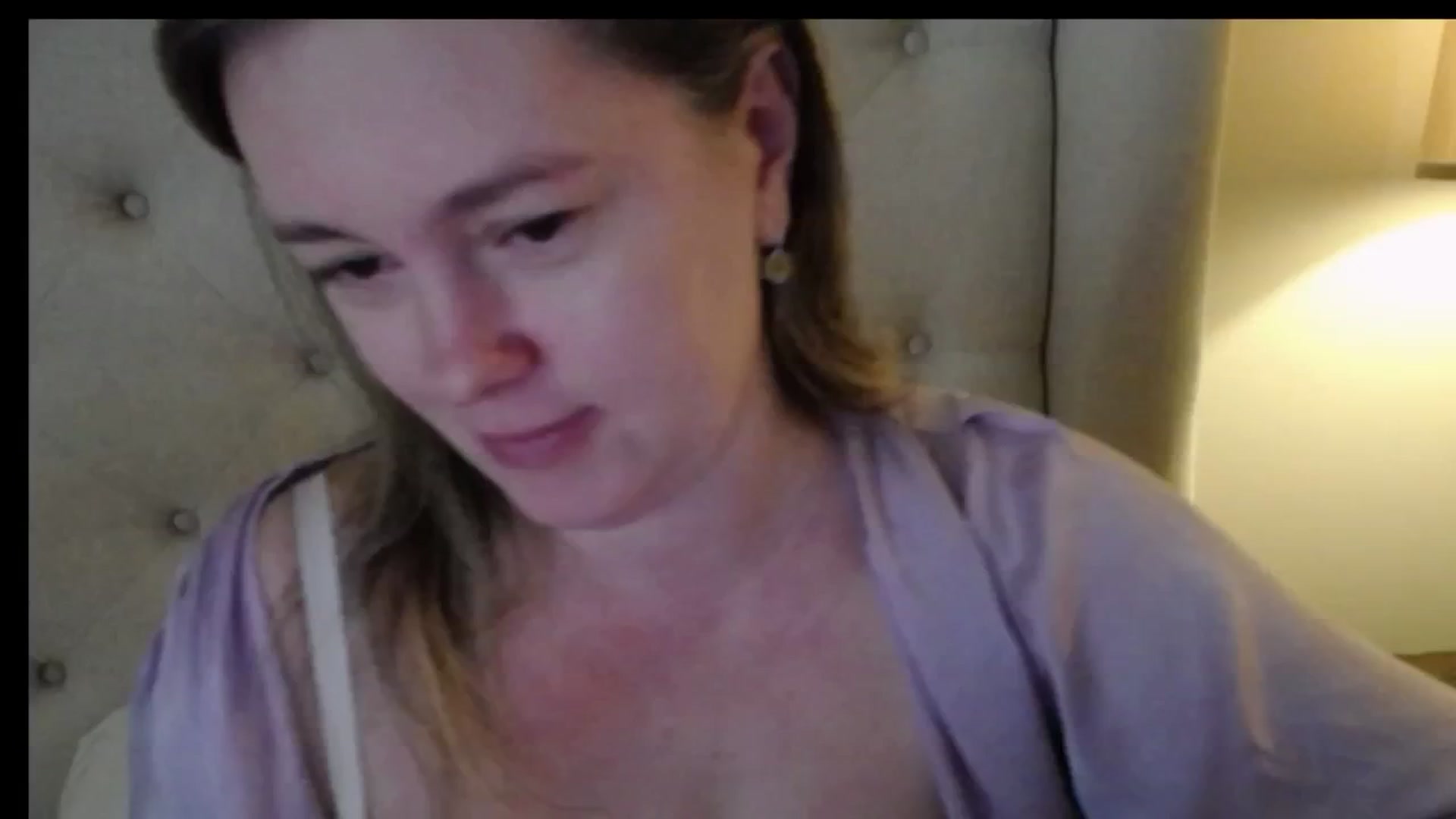 Gallery image thumbnail from J0llye's myfreecams stream on, 03/08/2026, 20:36 image 11 of 20