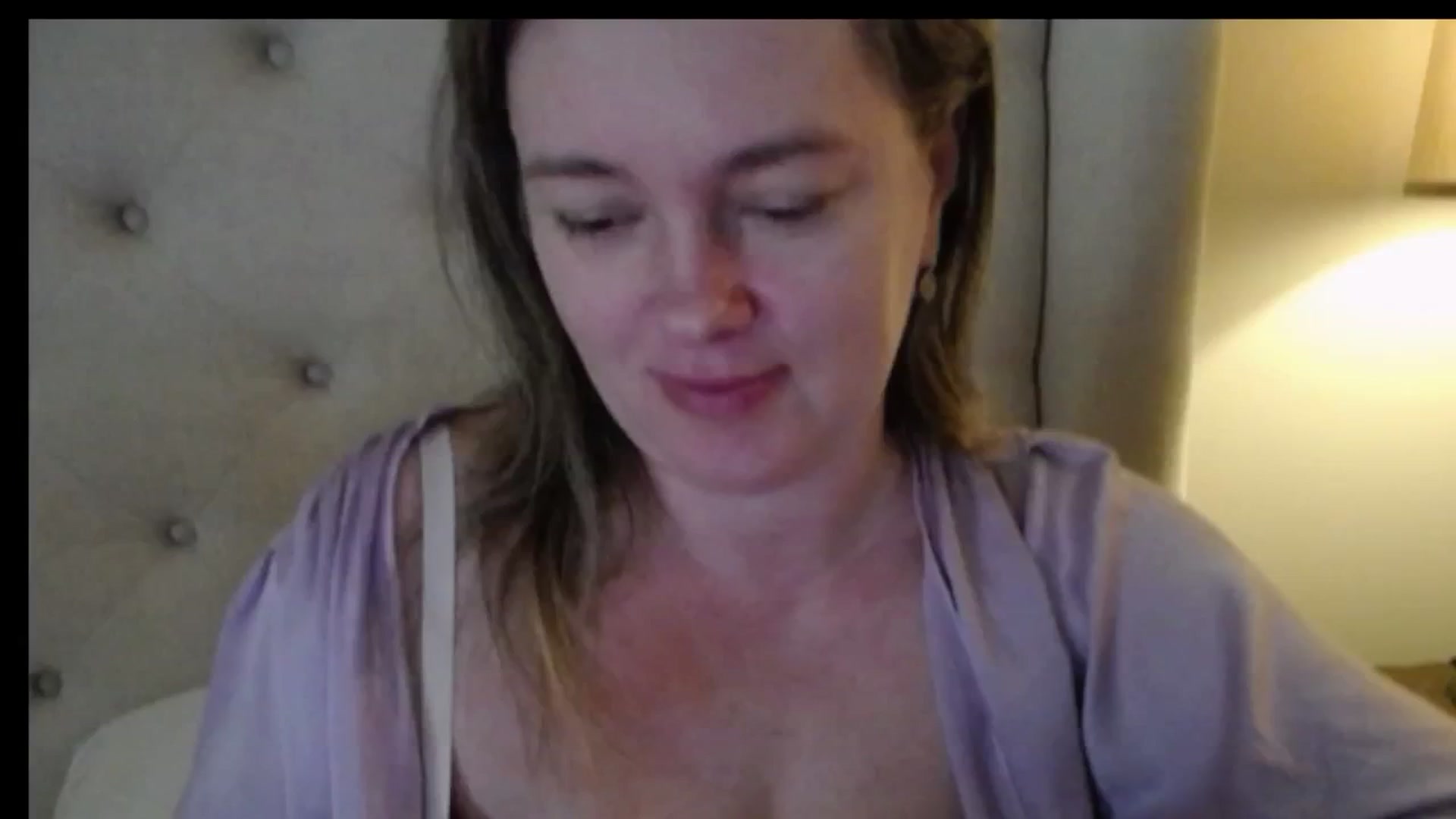 Gallery image thumbnail from J0llye's myfreecams stream on, 03/08/2026, 20:36 image 12 of 20
