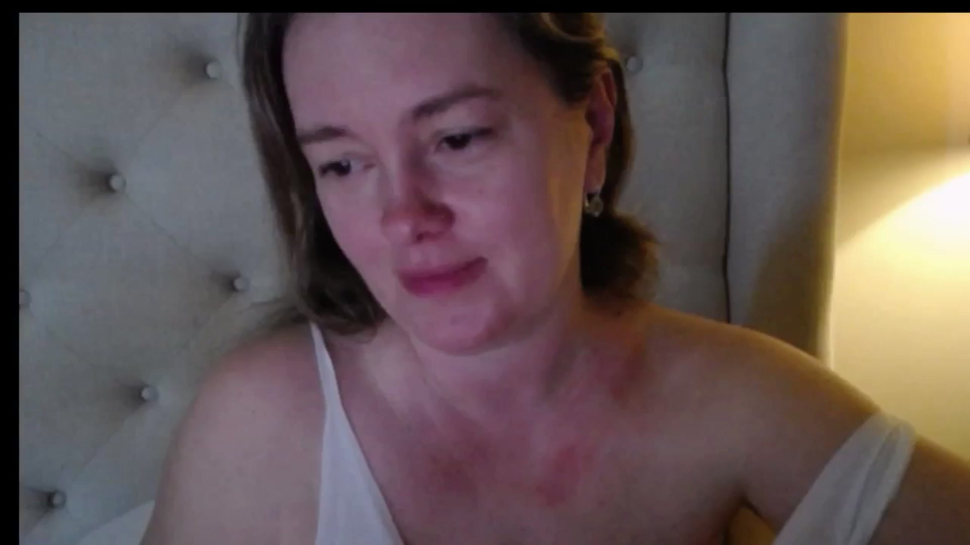 Gallery image thumbnail from J0llye's myfreecams stream on, 03/10/2026, 19:30 image 17 of 20