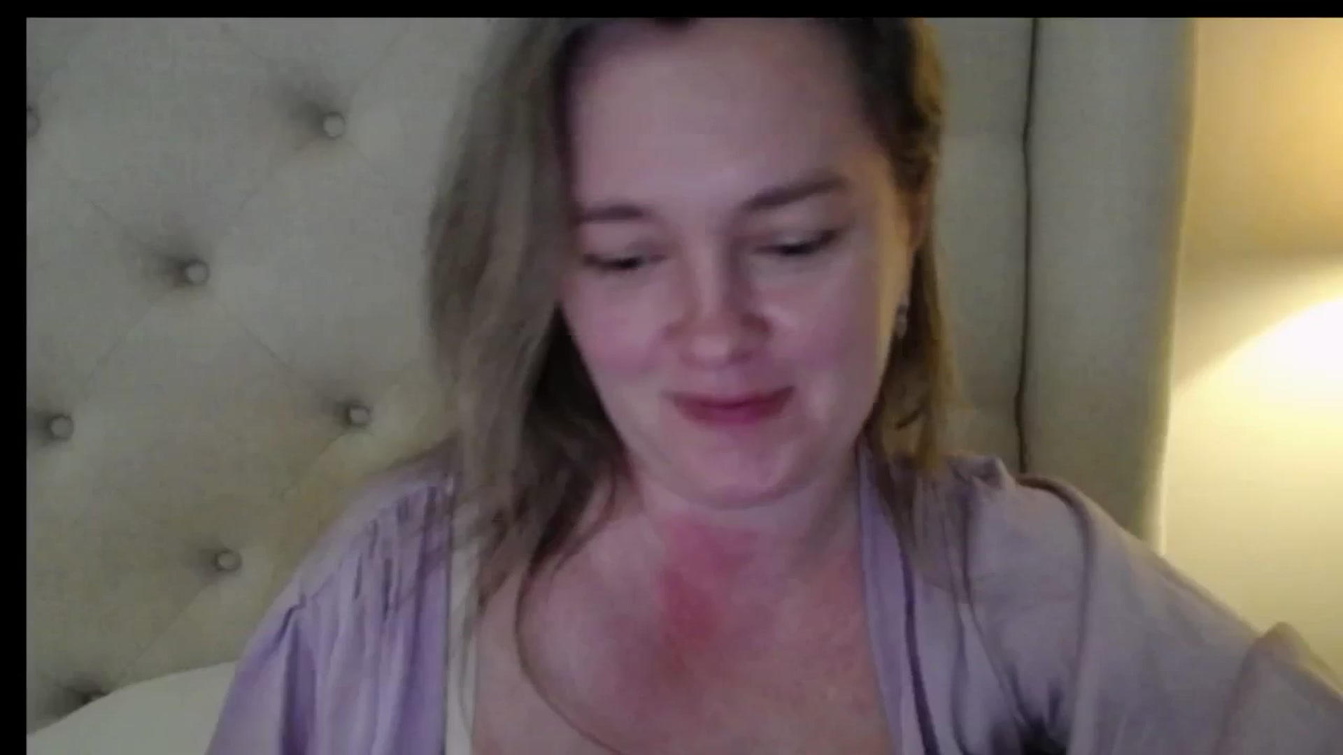 Gallery image thumbnail from J0llye's myfreecams stream on, 03/12/2026, 16:39 image 10 of 20
