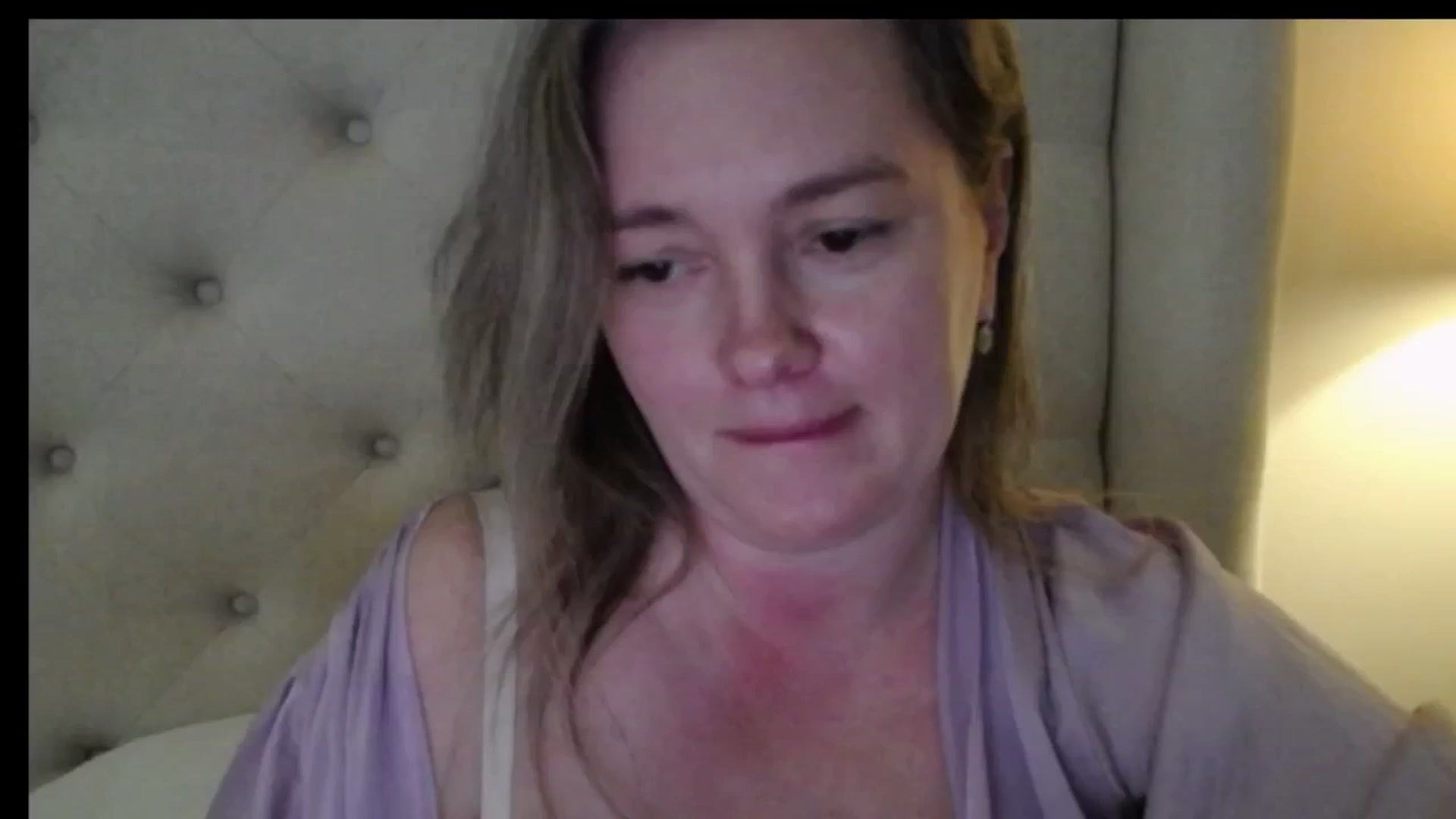 Gallery image thumbnail from J0llye's myfreecams stream on, 03/12/2026, 16:39 image 20 of 20