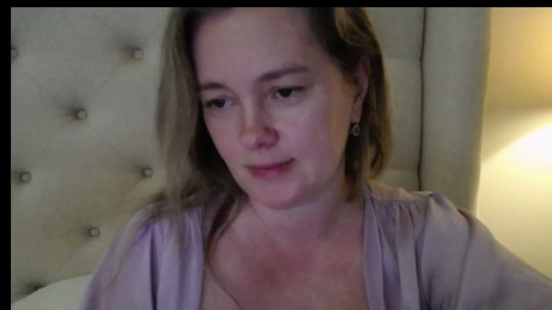 Gallery image thumbnail from J0llye's myfreecams stream on, 03/12/2026, 16:39 image 4 of 20