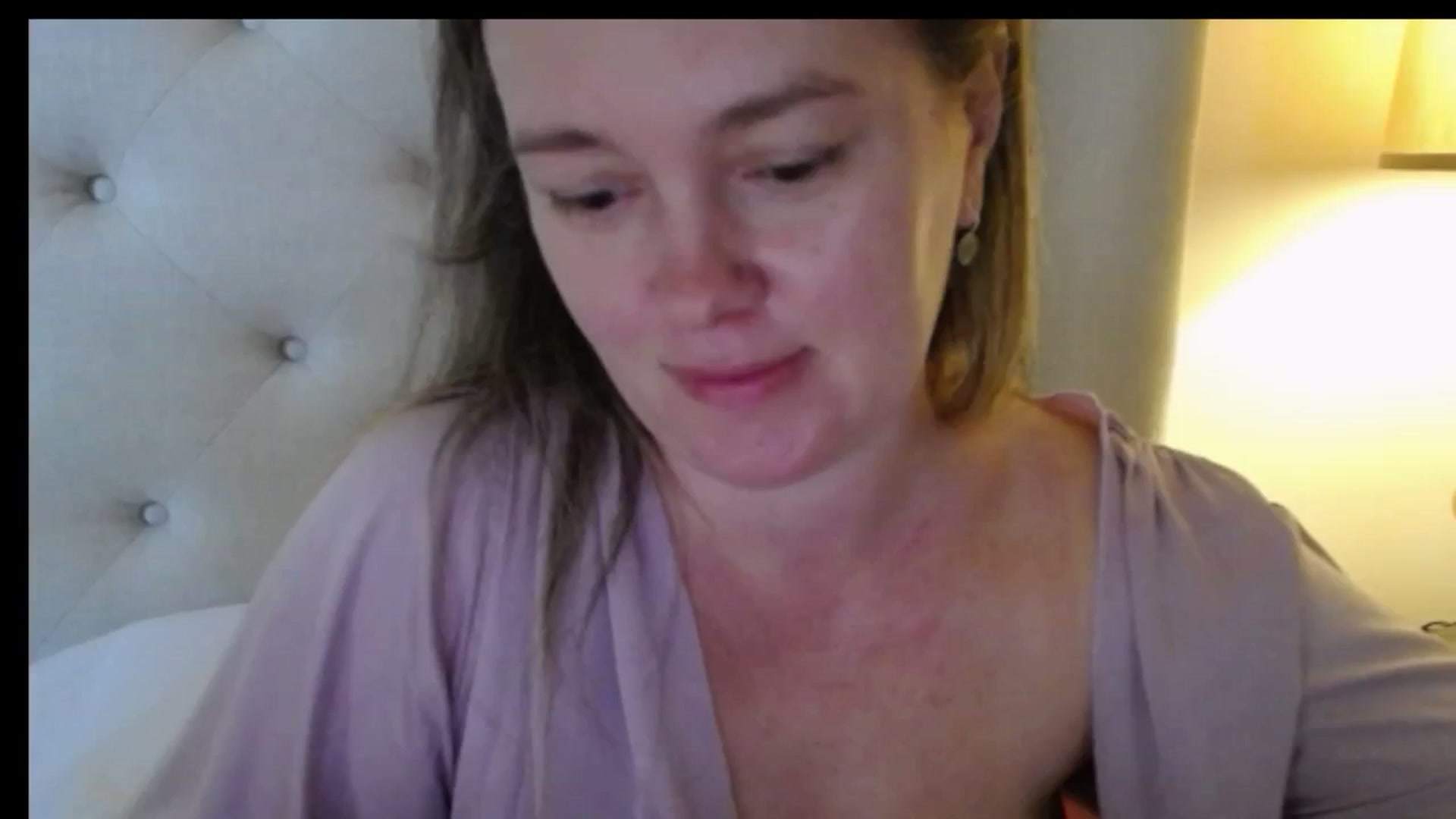Gallery image thumbnail from J0llye's myfreecams stream on, 03/12/2026, 19:29 image 18 of 20