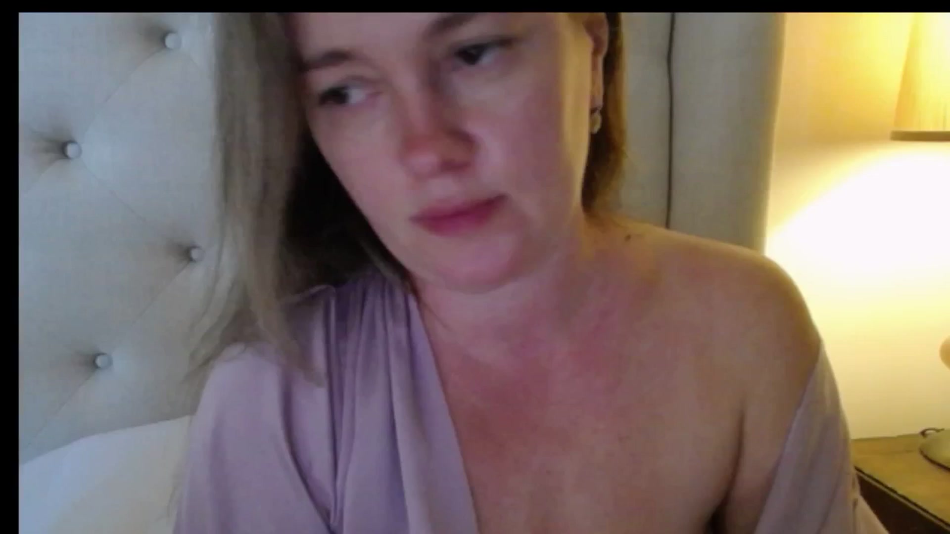 Gallery image thumbnail from J0llye's myfreecams stream on, 03/12/2026, 19:29 image 20 of 20