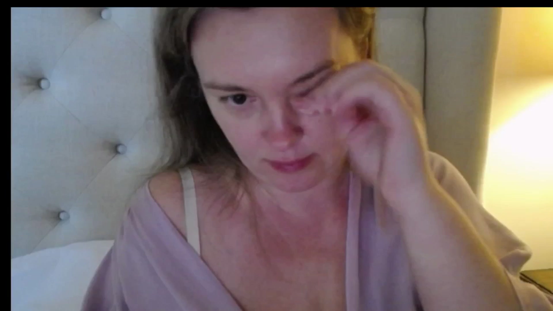 Gallery image thumbnail from J0llye's myfreecams stream on, 03/12/2026, 19:29 image 2 of 20