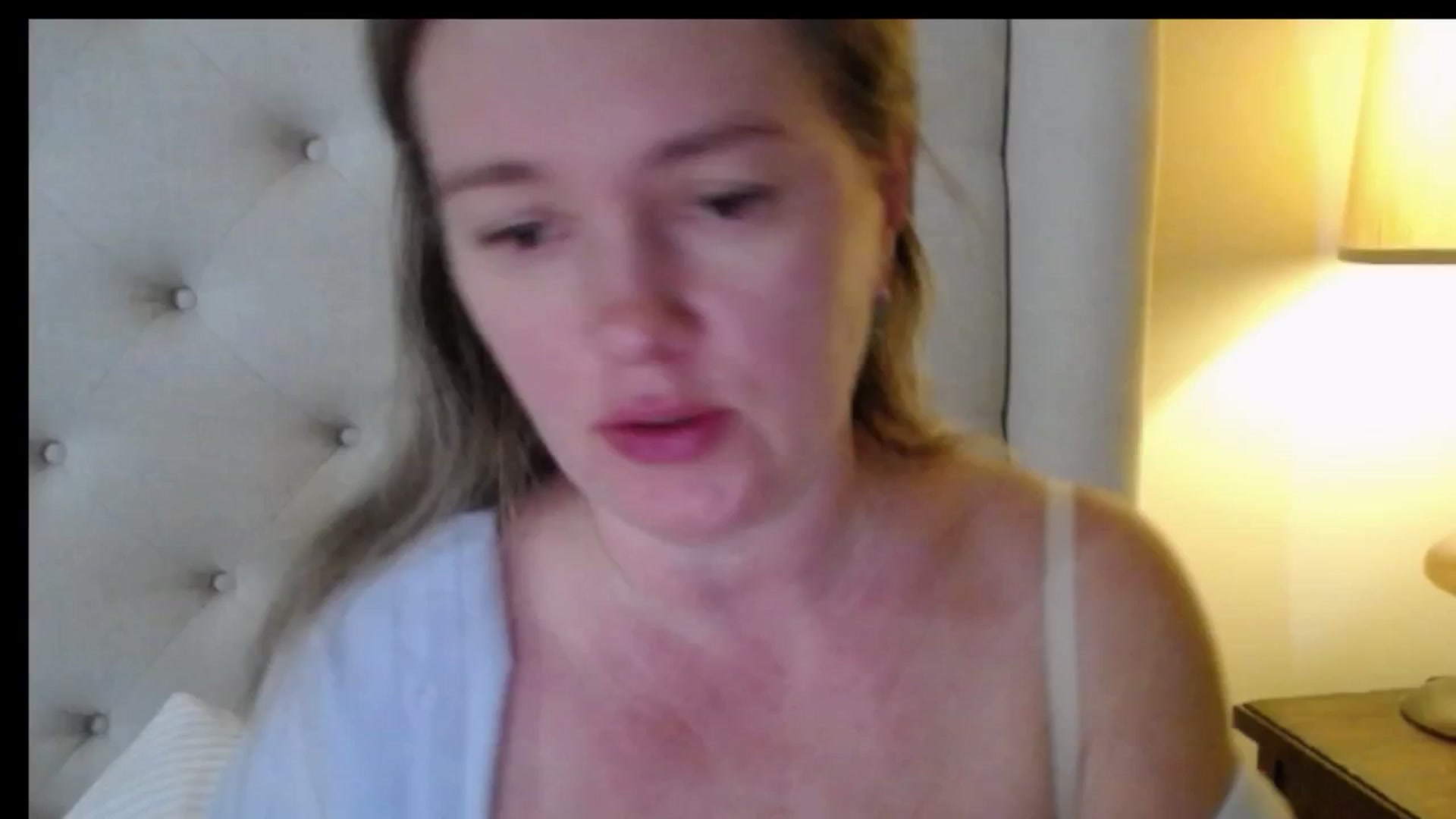 Gallery image thumbnail from J0llye's myfreecams stream on, 03/16/2026, 19:30 image 11 of 20