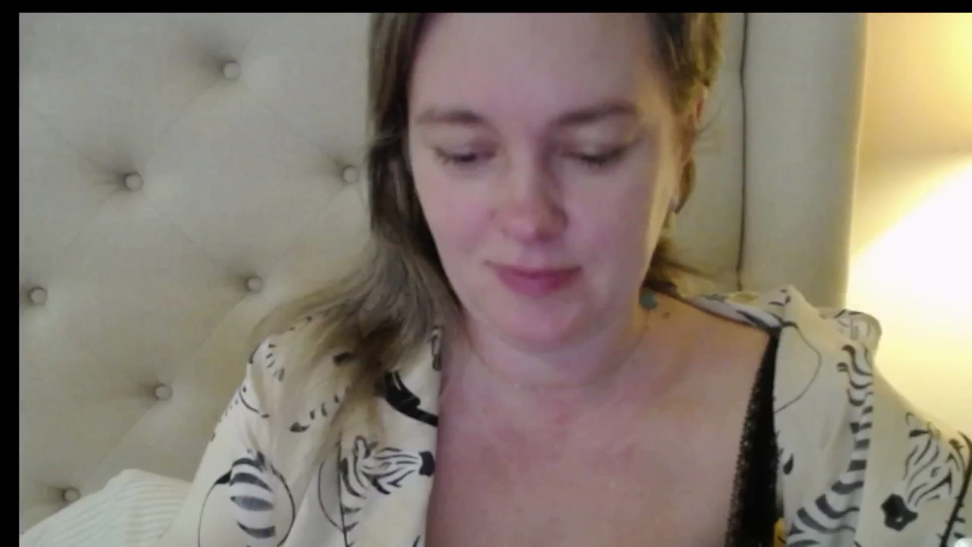 Gallery image thumbnail from J0llye's myfreecams stream on, 03/17/2026, 16:40 image 4 of 20