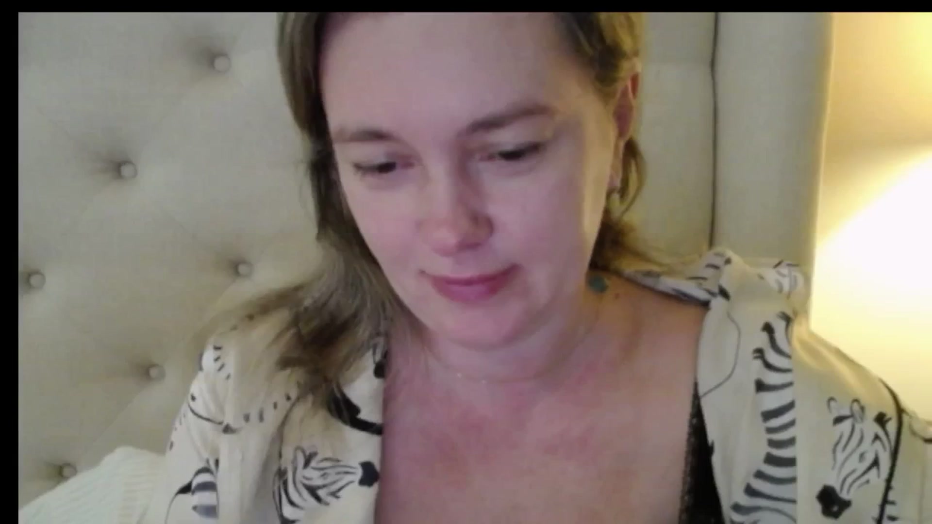 Gallery image thumbnail from J0llye's myfreecams stream on, 03/17/2026, 16:40 image 6 of 20