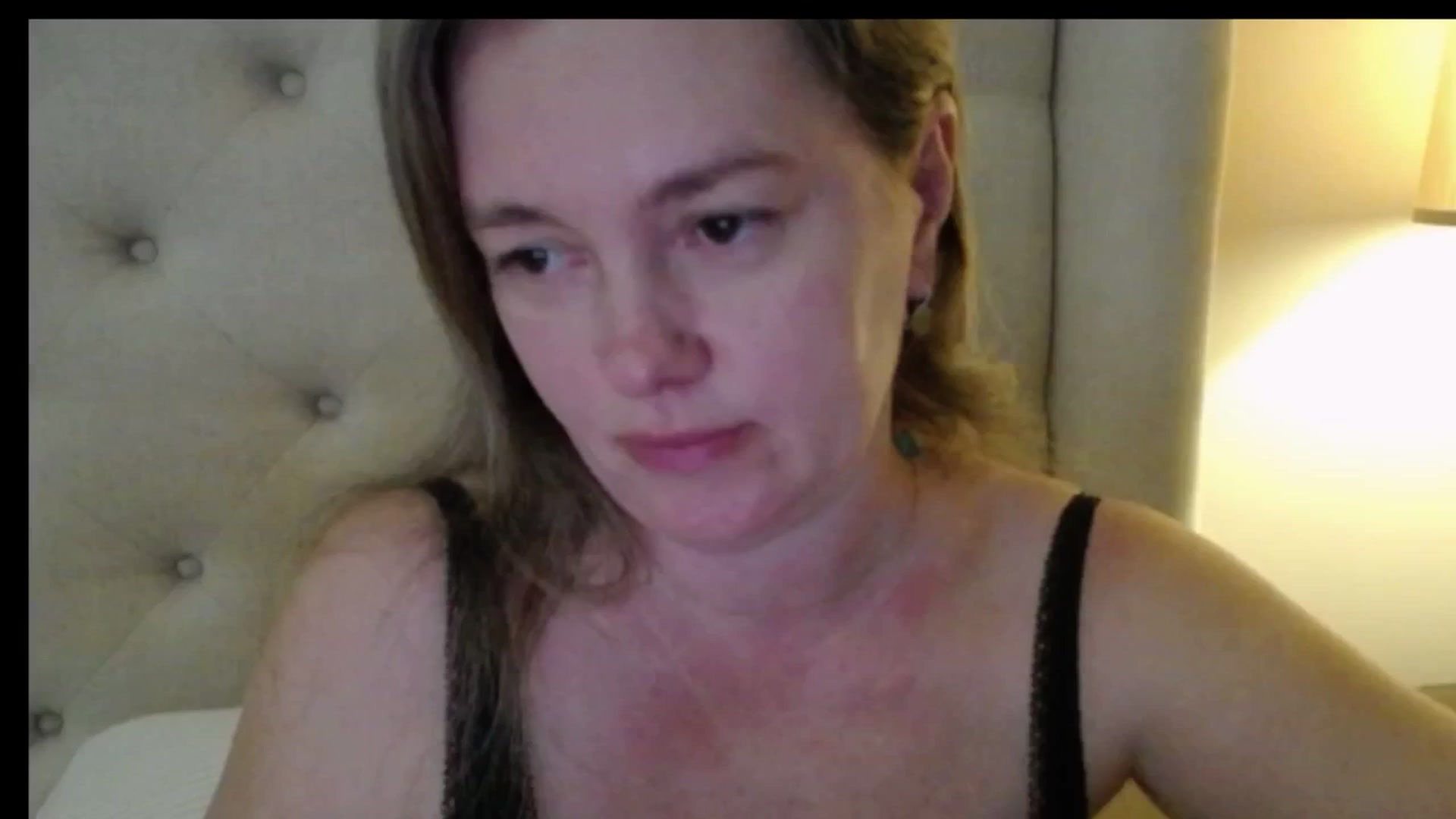 Gallery image thumbnail from J0llye's myfreecams stream on, 03/17/2026, 16:40 image 20 of 20