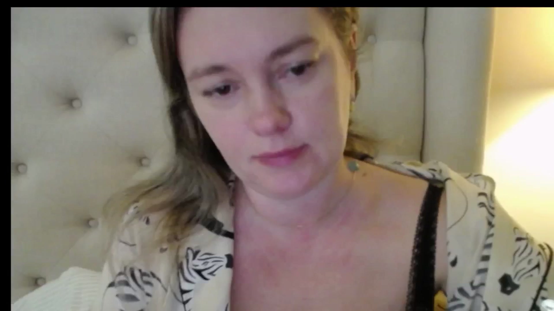 Gallery image thumbnail from J0llye's myfreecams stream on, 03/17/2026, 16:40 image 2 of 20