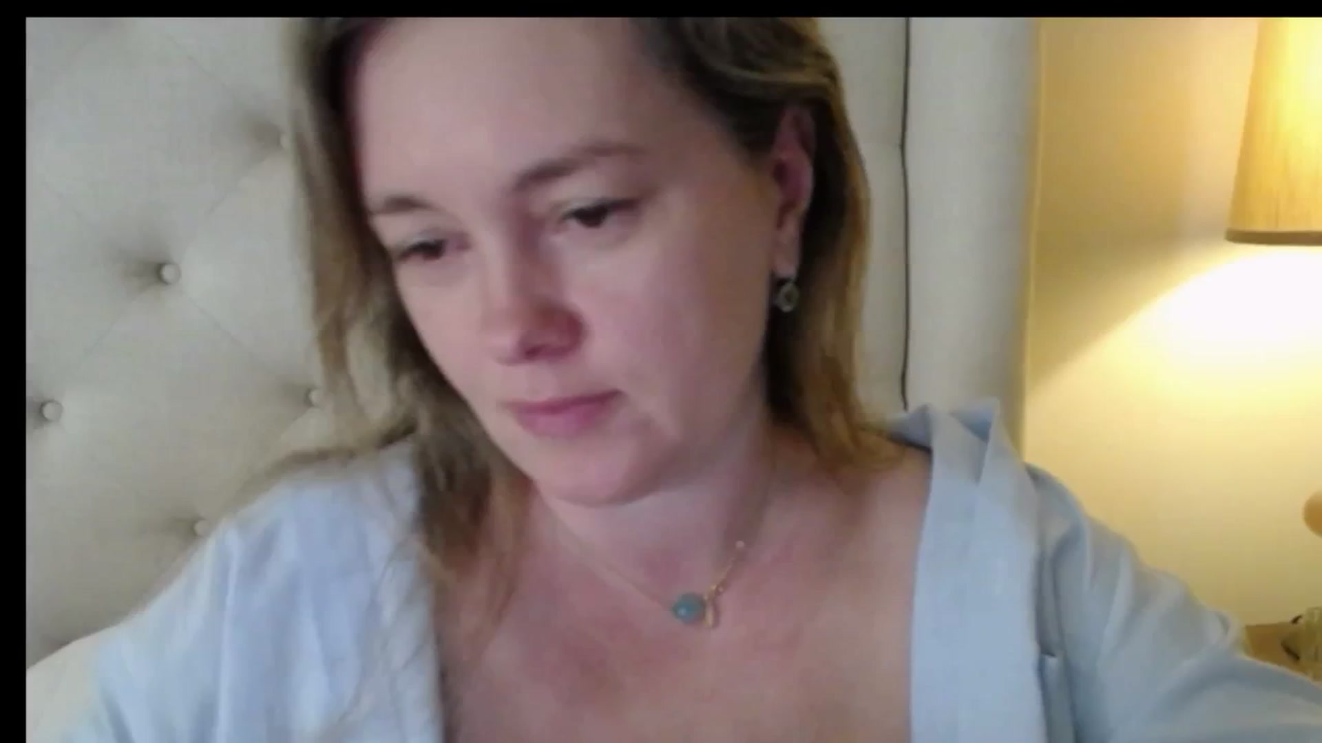Gallery image thumbnail from J0llye's myfreecams stream on, 03/30/2026, 16:11 image 9 of 20