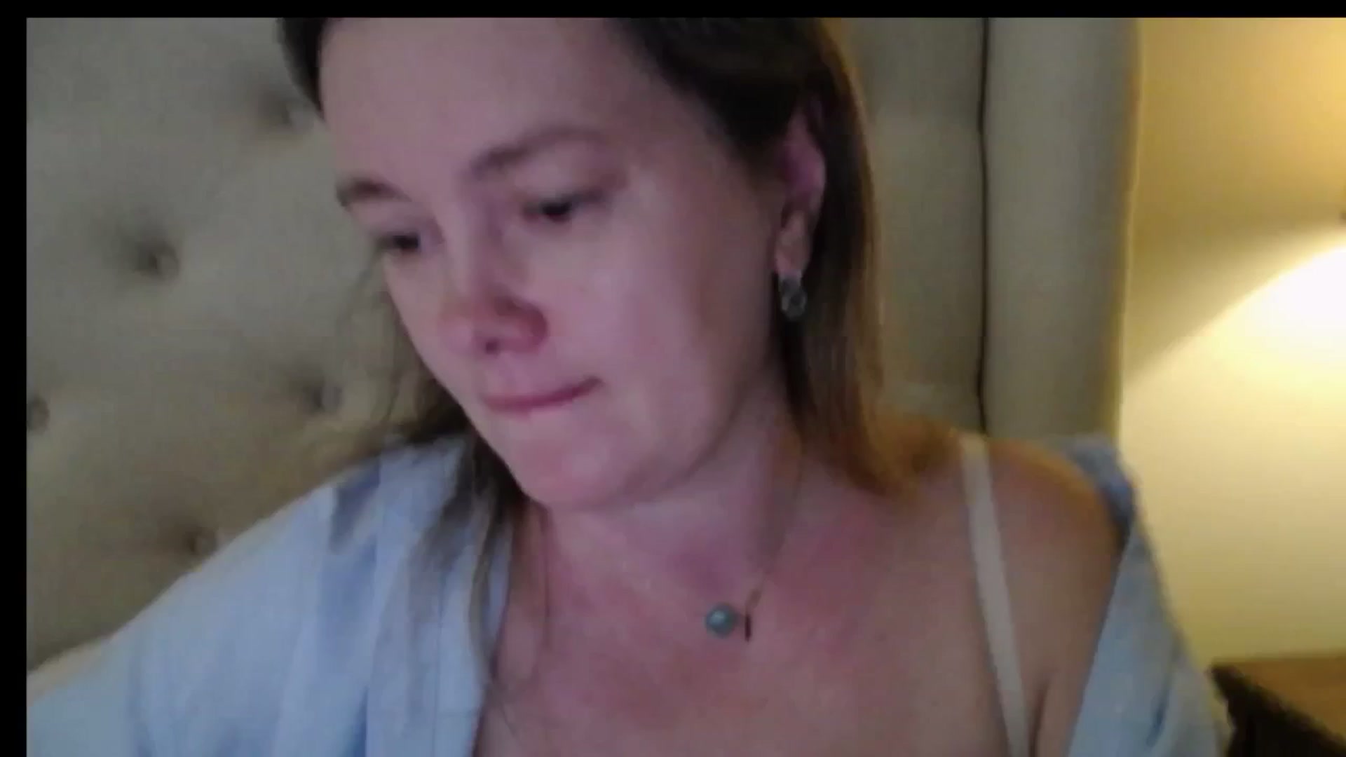 Gallery image thumbnail from J0llye's myfreecams stream on, 03/30/2026, 16:11 image 18 of 20