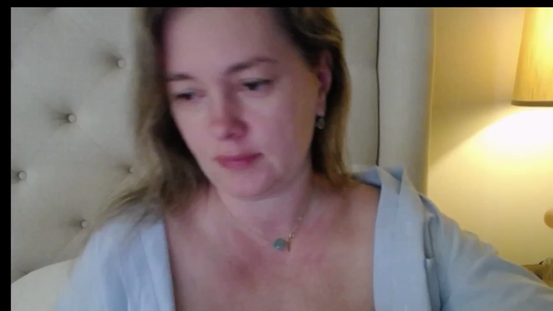 Gallery image thumbnail from J0llye's myfreecams stream on, 03/30/2026, 16:11 image 8 of 20