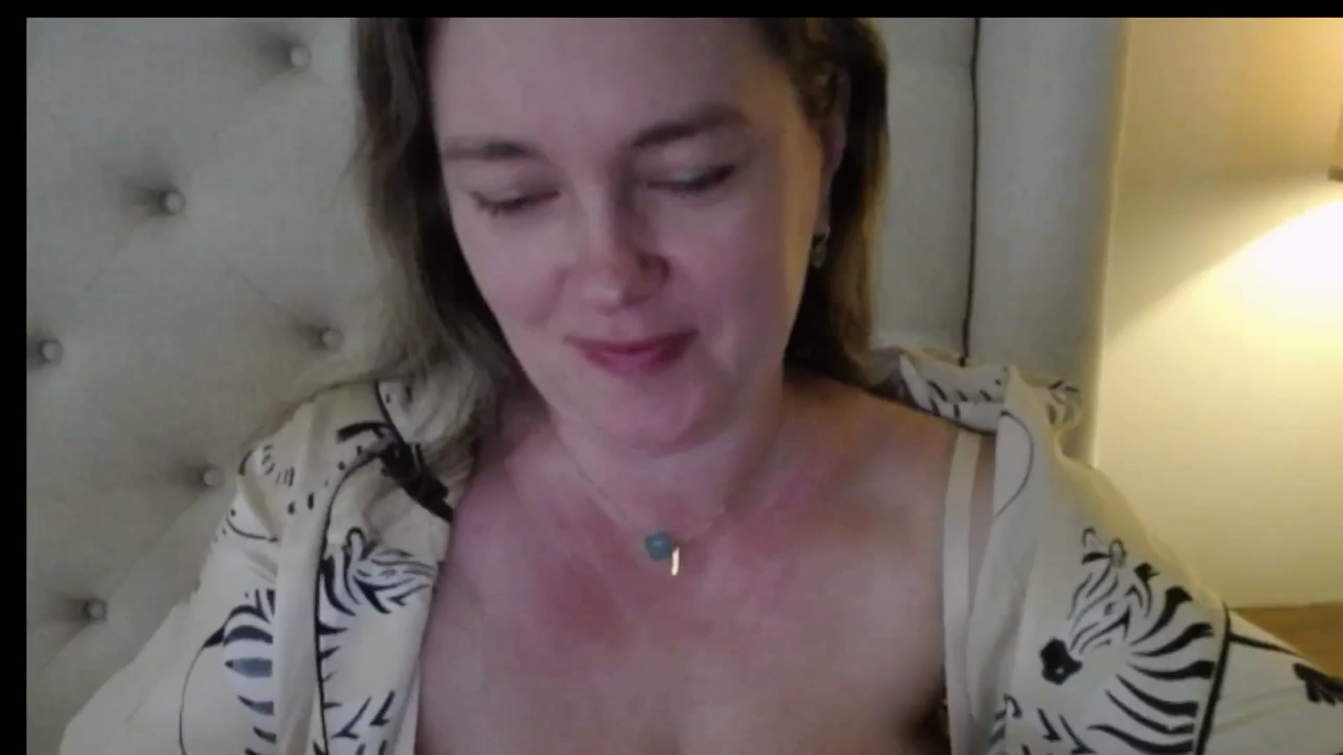 Gallery image thumbnail from J0llye's myfreecams stream on, 03/31/2026, 16:01 image 7 of 20