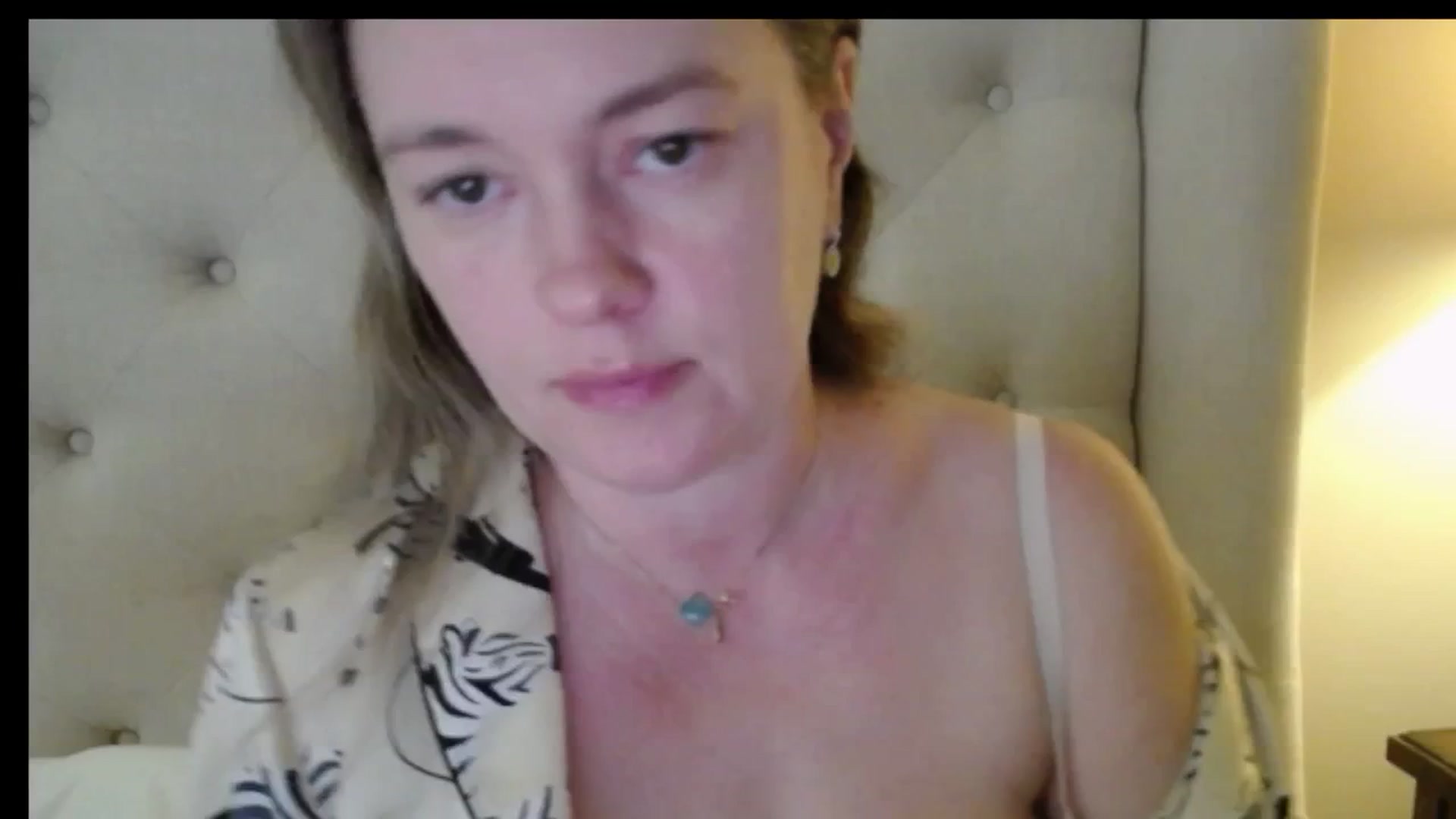 Gallery image thumbnail from J0llye's myfreecams stream on, 04/03/2026, 15:48 image 7 of 20