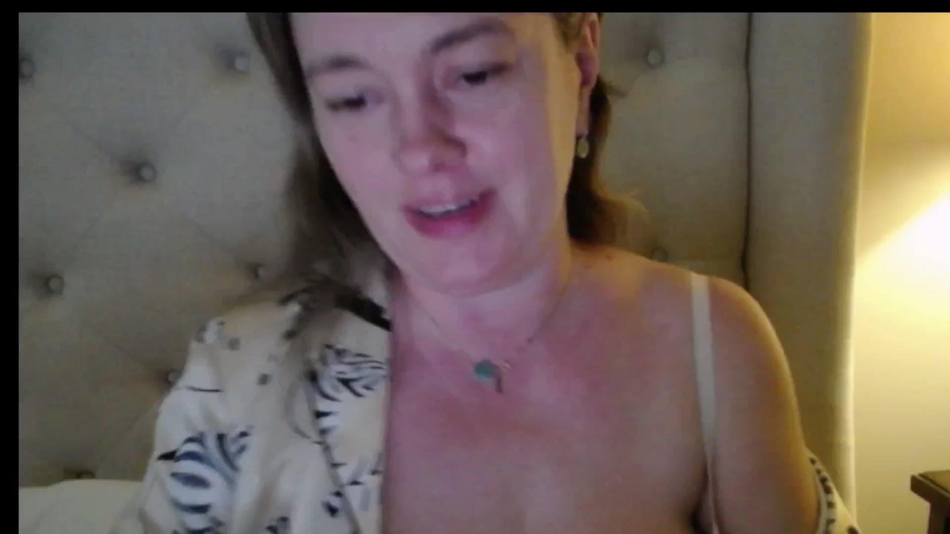 Gallery image thumbnail from J0llye's myfreecams stream on, 04/03/2026, 15:48 image 13 of 20