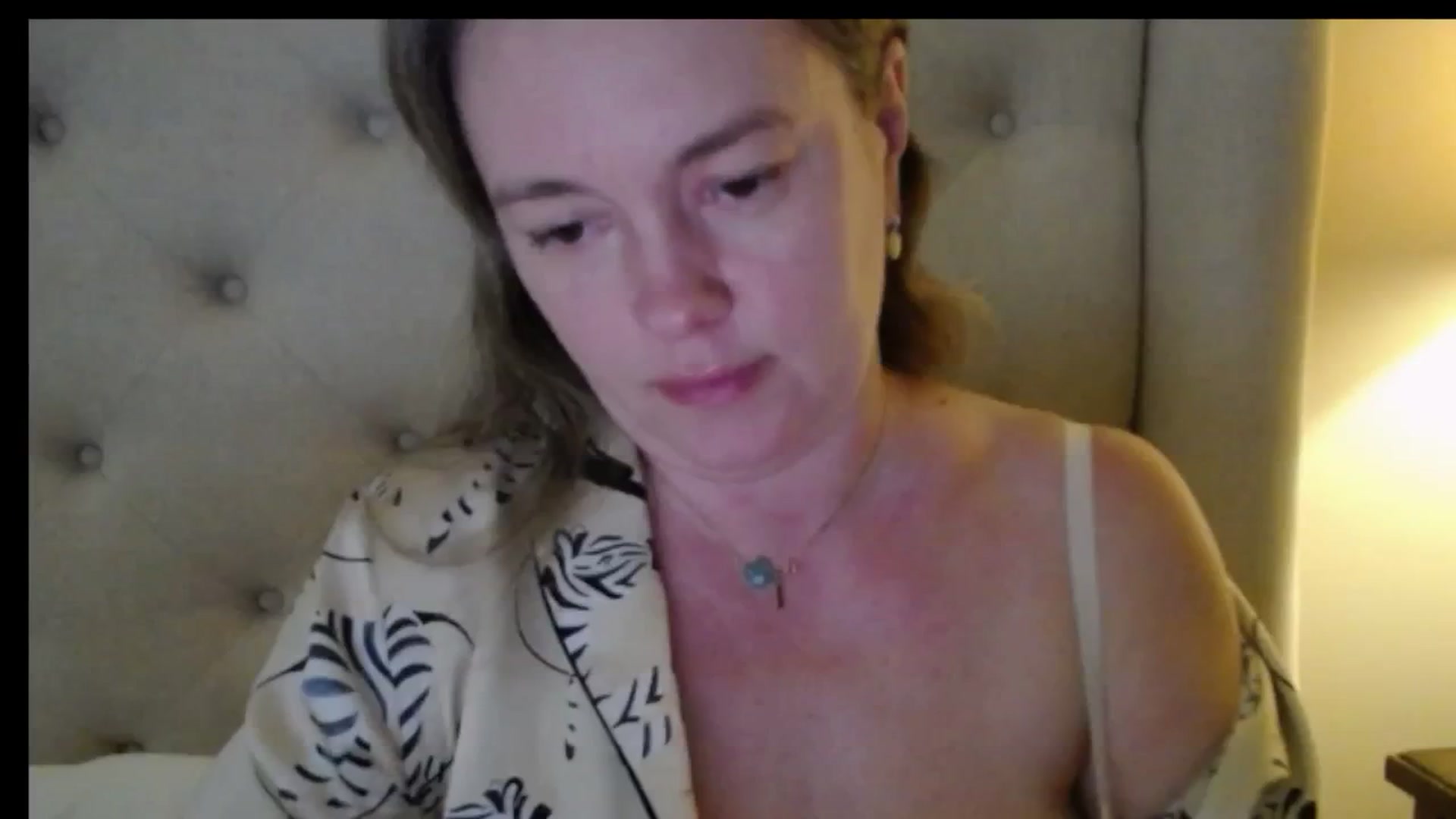 Gallery image thumbnail from J0llye's myfreecams stream on, 04/03/2026, 15:48 image 6 of 20