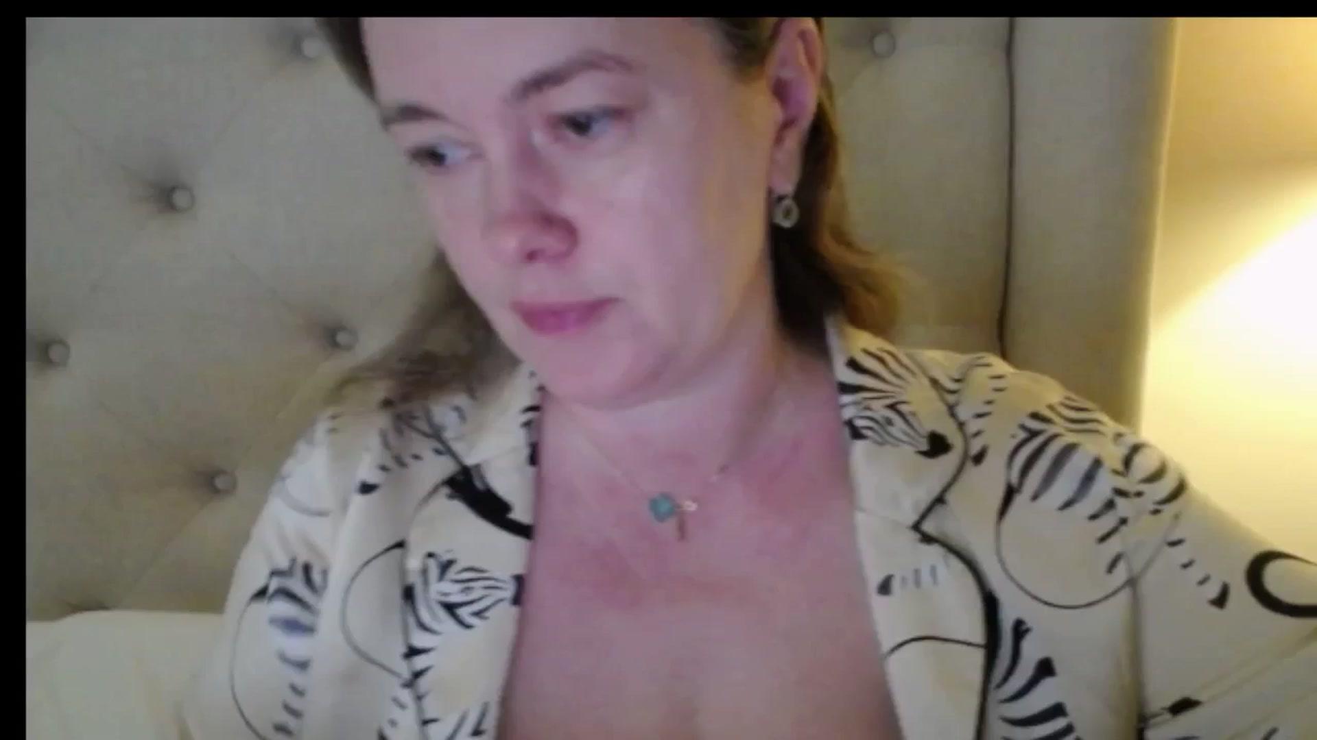 Gallery image thumbnail from J0llye's myfreecams stream on, 04/03/2026, 15:48 image 4 of 20