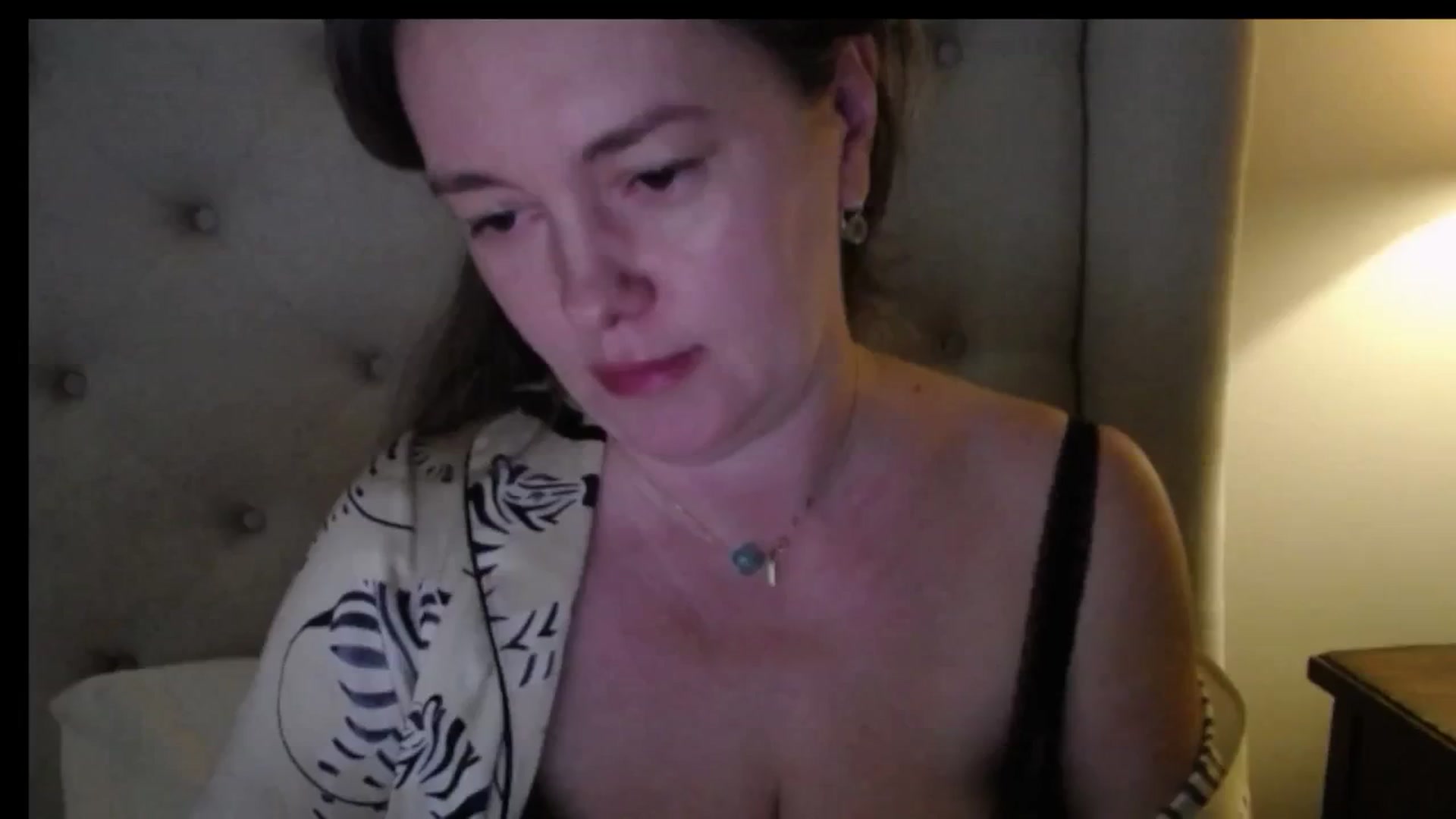 Gallery image thumbnail from J0llye's myfreecams stream on, 04/04/2026, 19:49 image 1 of 20