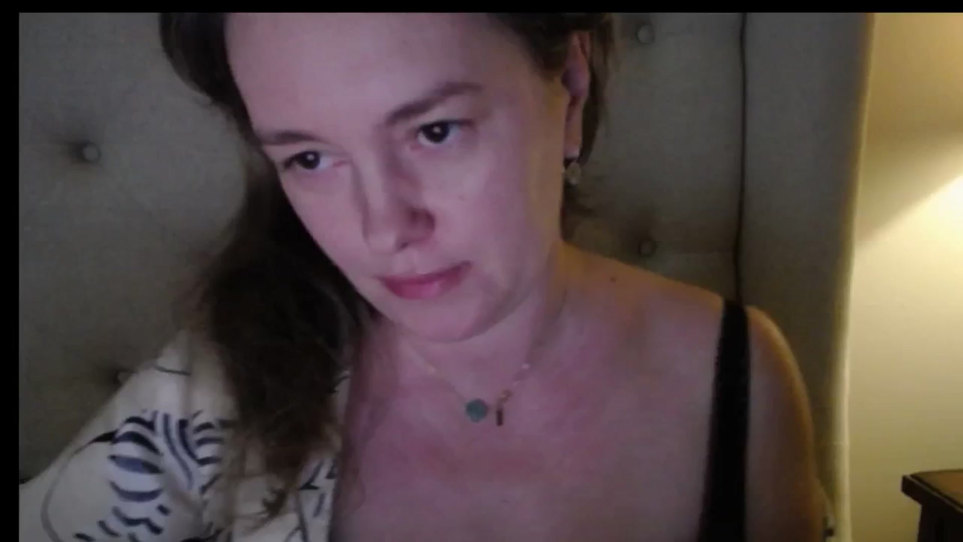 Gallery image thumbnail from J0llye's myfreecams stream on, 04/04/2026, 19:49 image 14 of 20