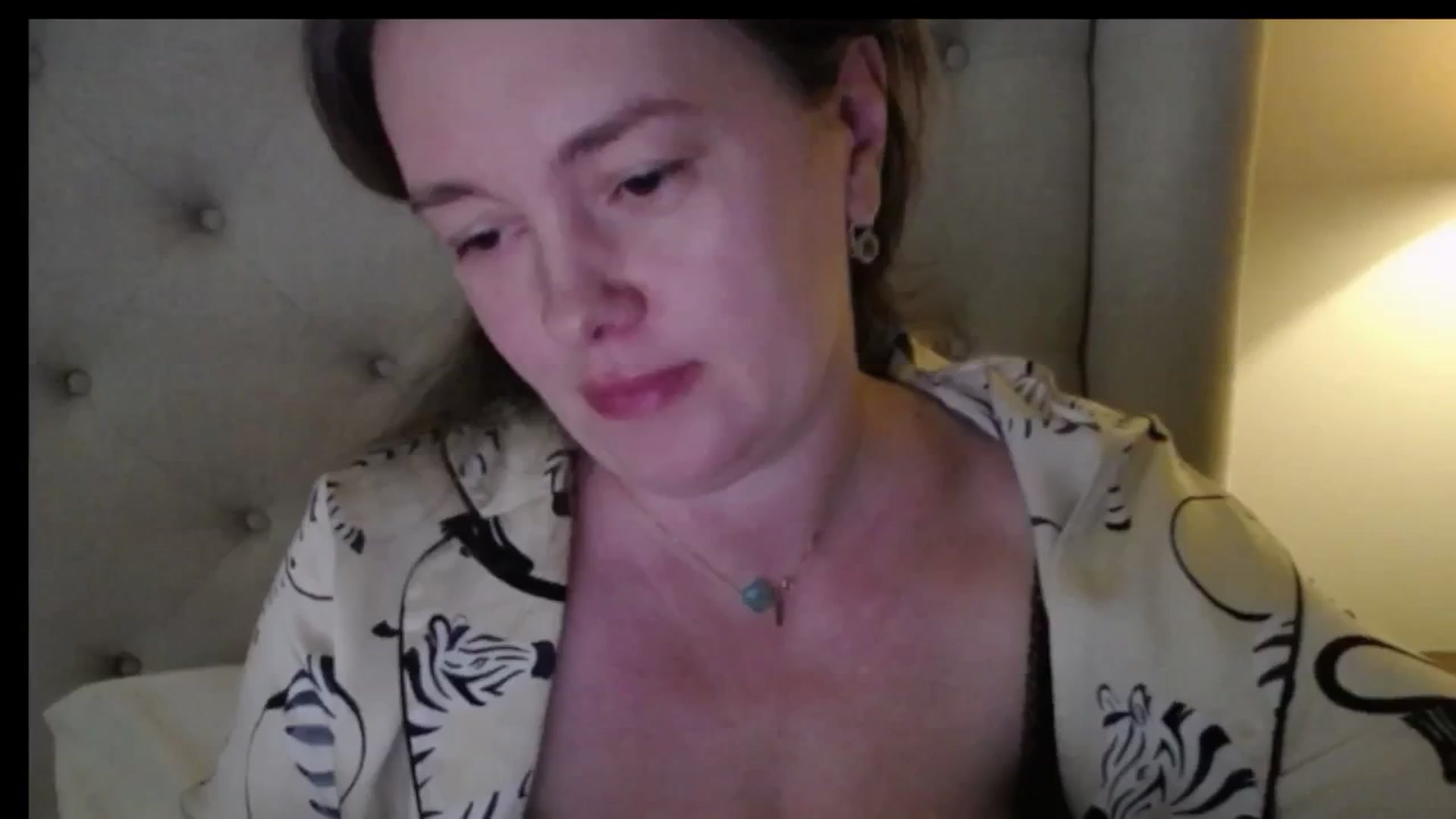 Gallery image thumbnail from J0llye's myfreecams stream on, 04/04/2026, 19:49 image 10 of 20
