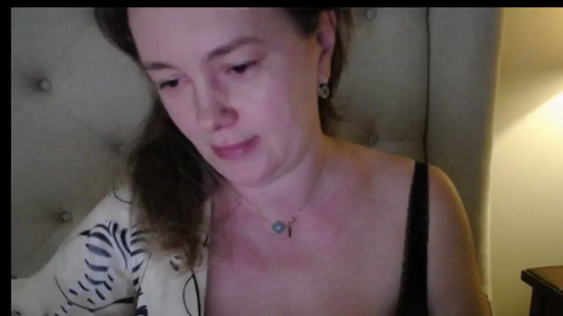 Gallery image thumbnail from J0llye's myfreecams stream on, 04/04/2026, 19:49 image 19 of 20