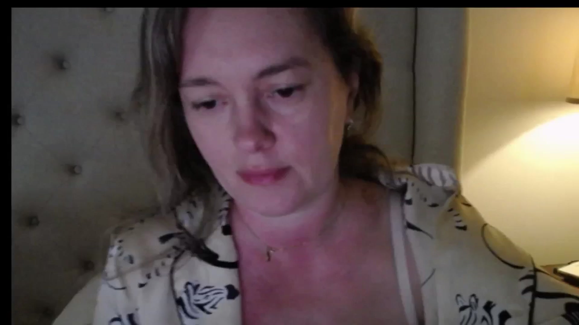 Gallery image thumbnail from J0llye's myfreecams stream on, 04/13/2026, 19:32 image 8 of 20