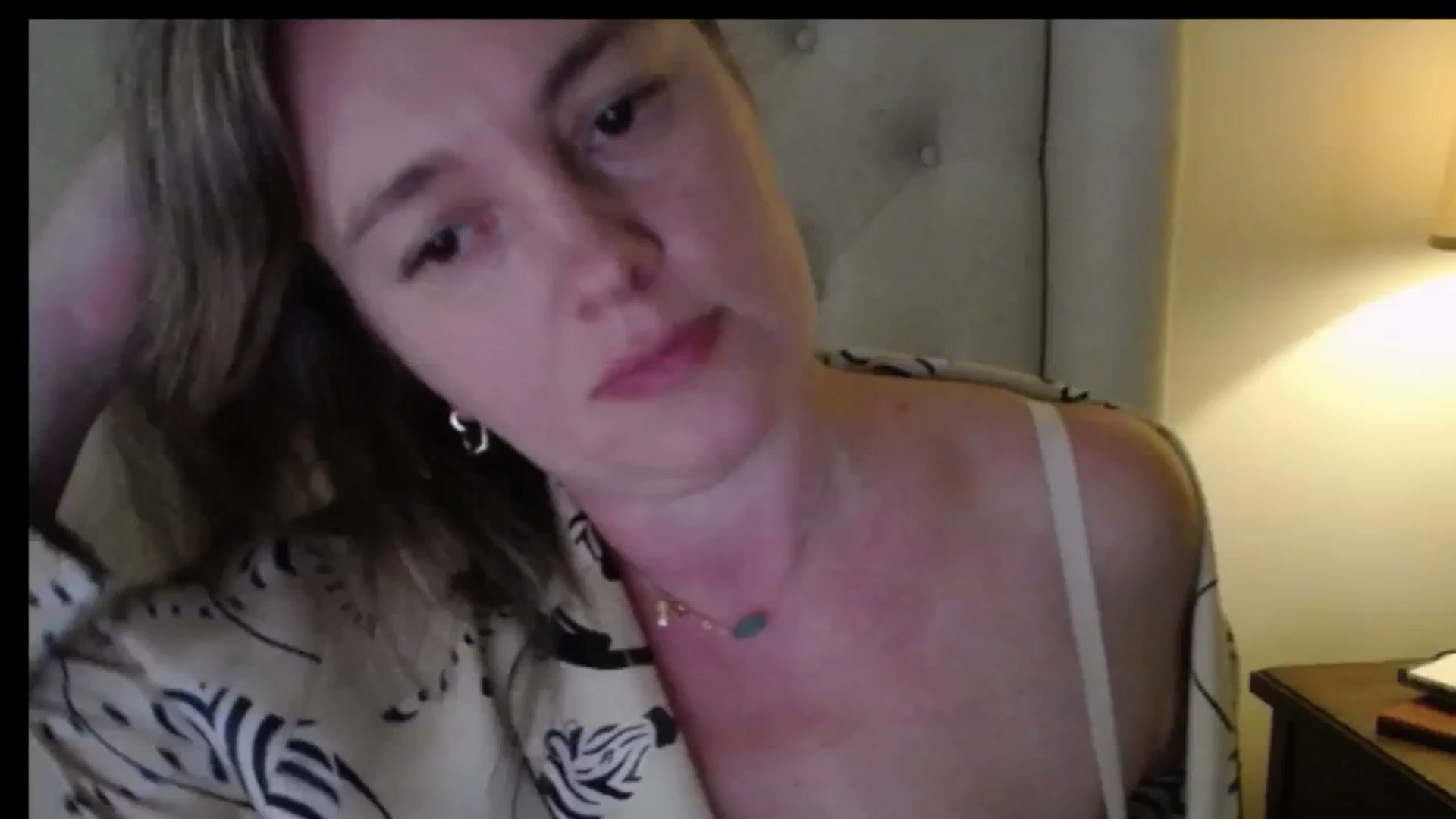 Gallery image thumbnail from J0llye's myfreecams stream on, 04/13/2026, 19:32 image 13 of 20